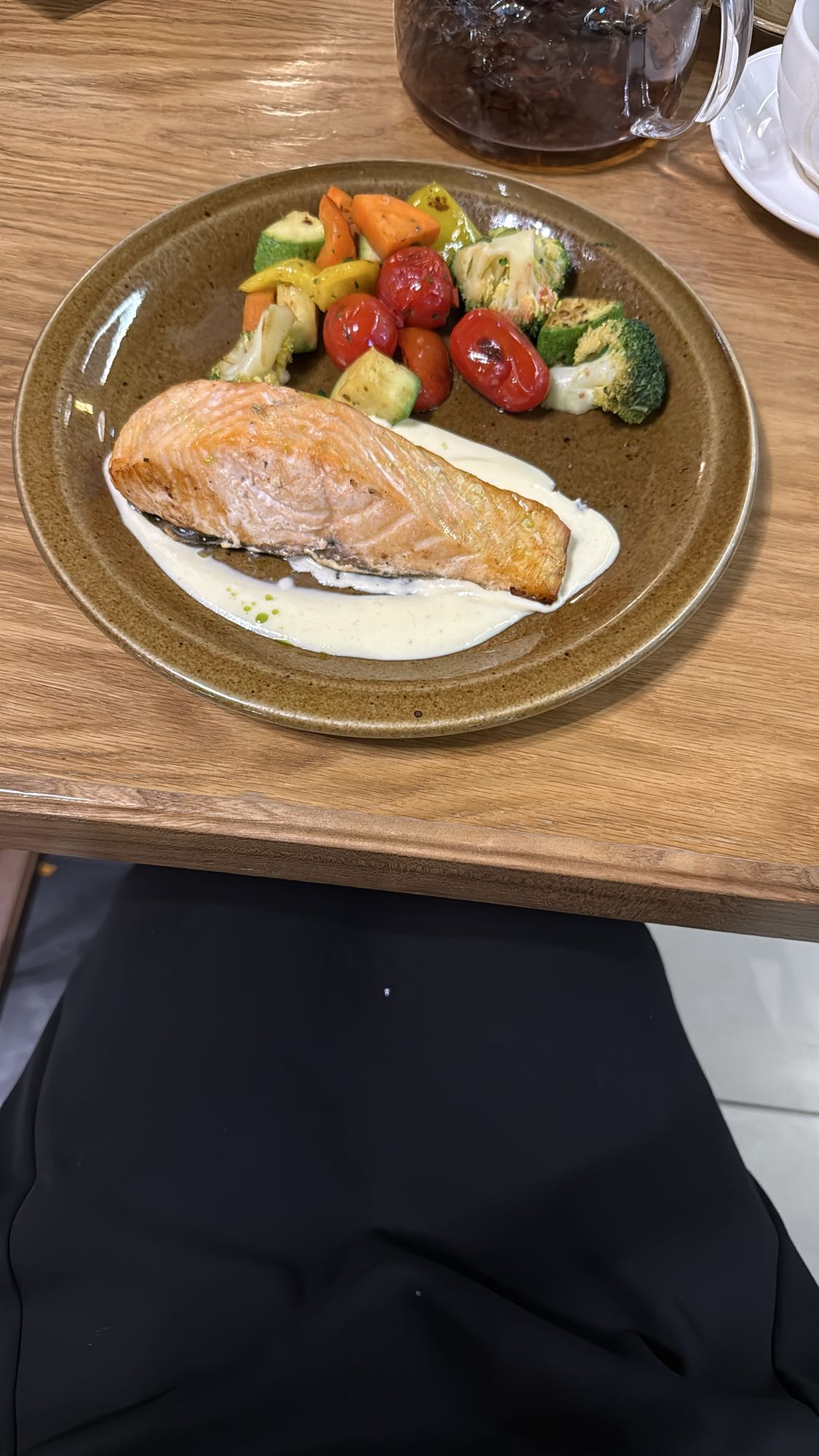 Лосось с овощами