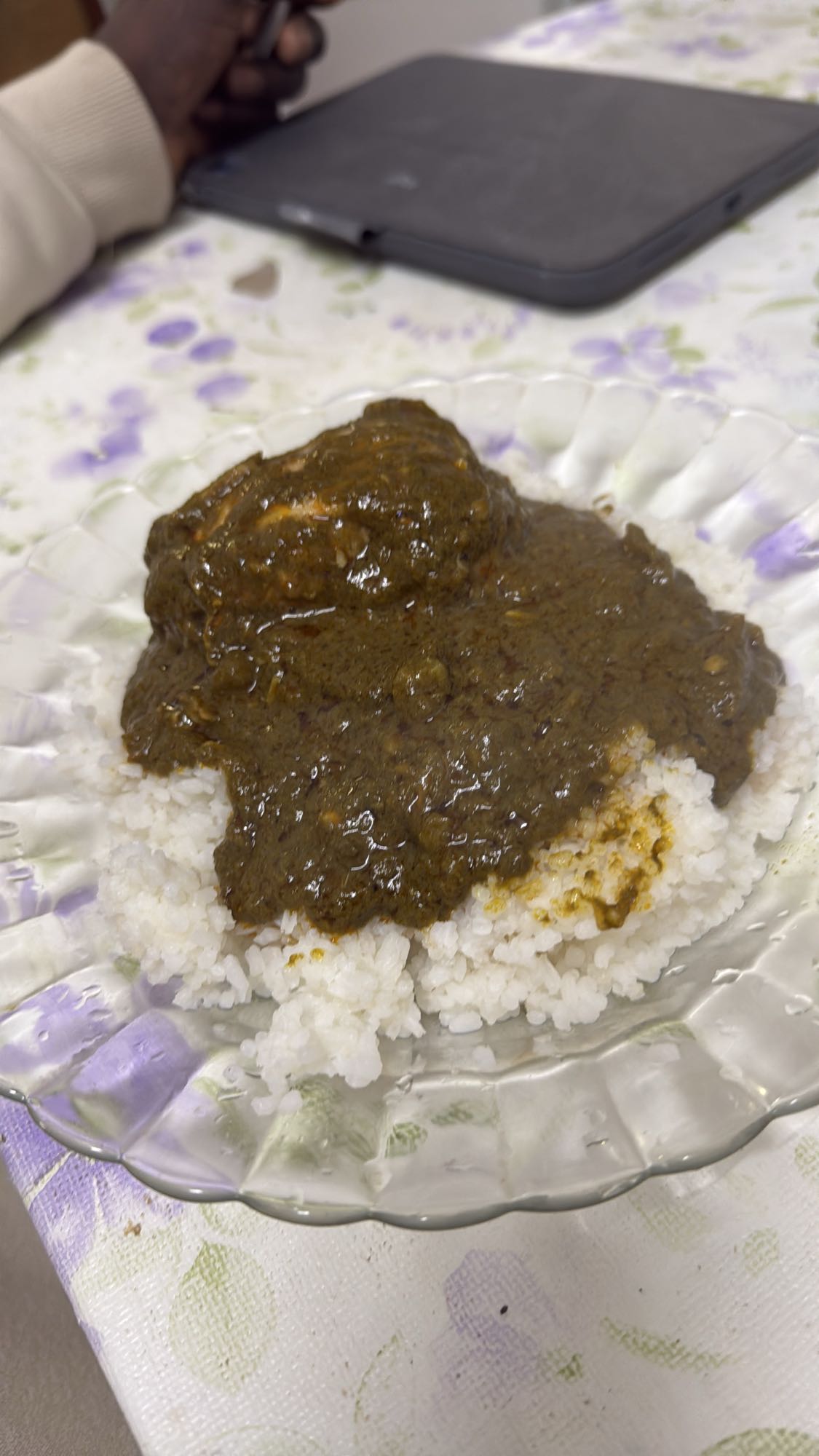 Arroz con salsa de espinaca