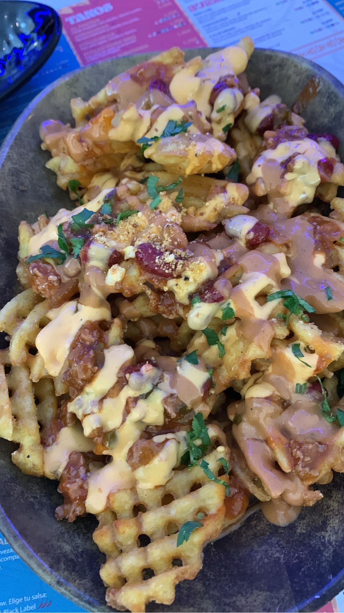 Papas con queso y tocino