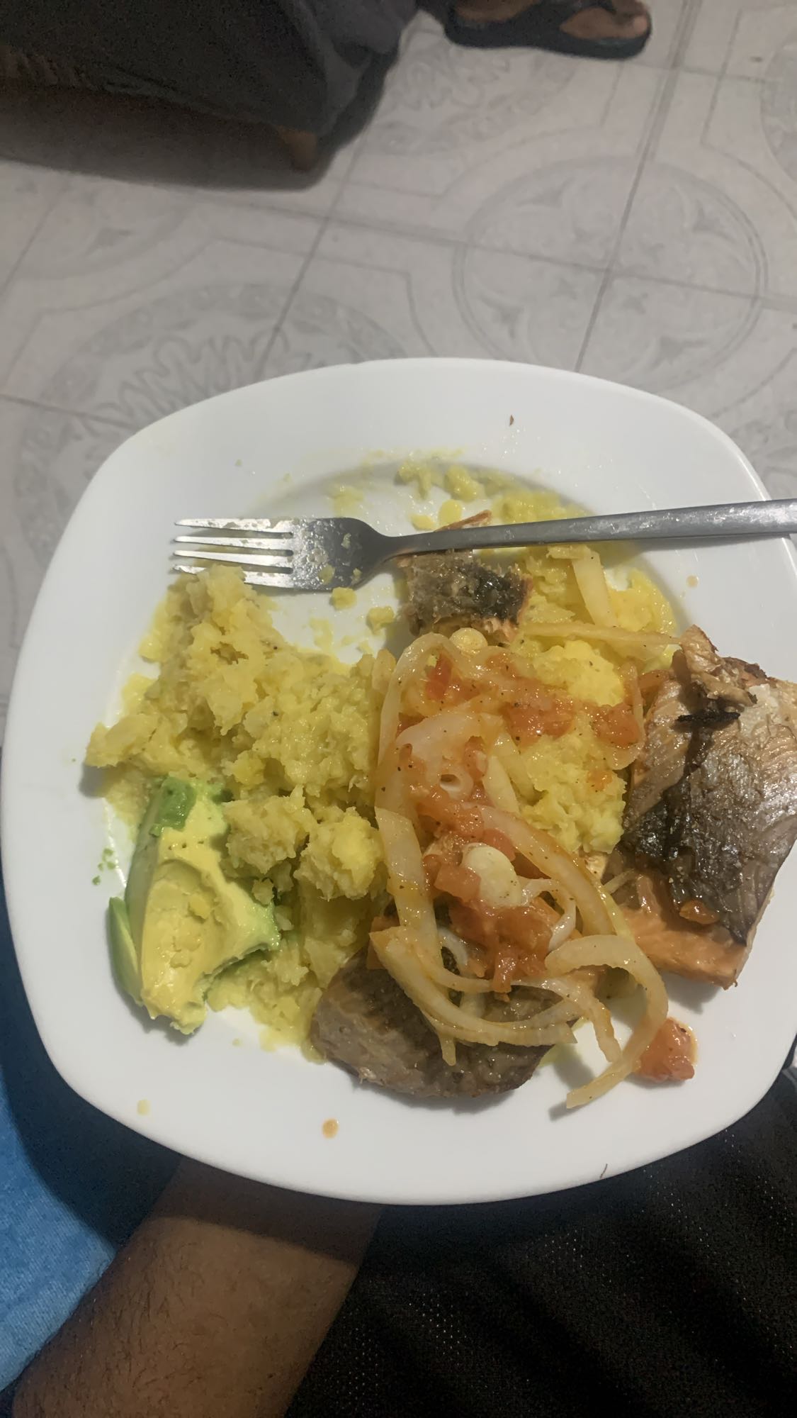 Pescado con yuca