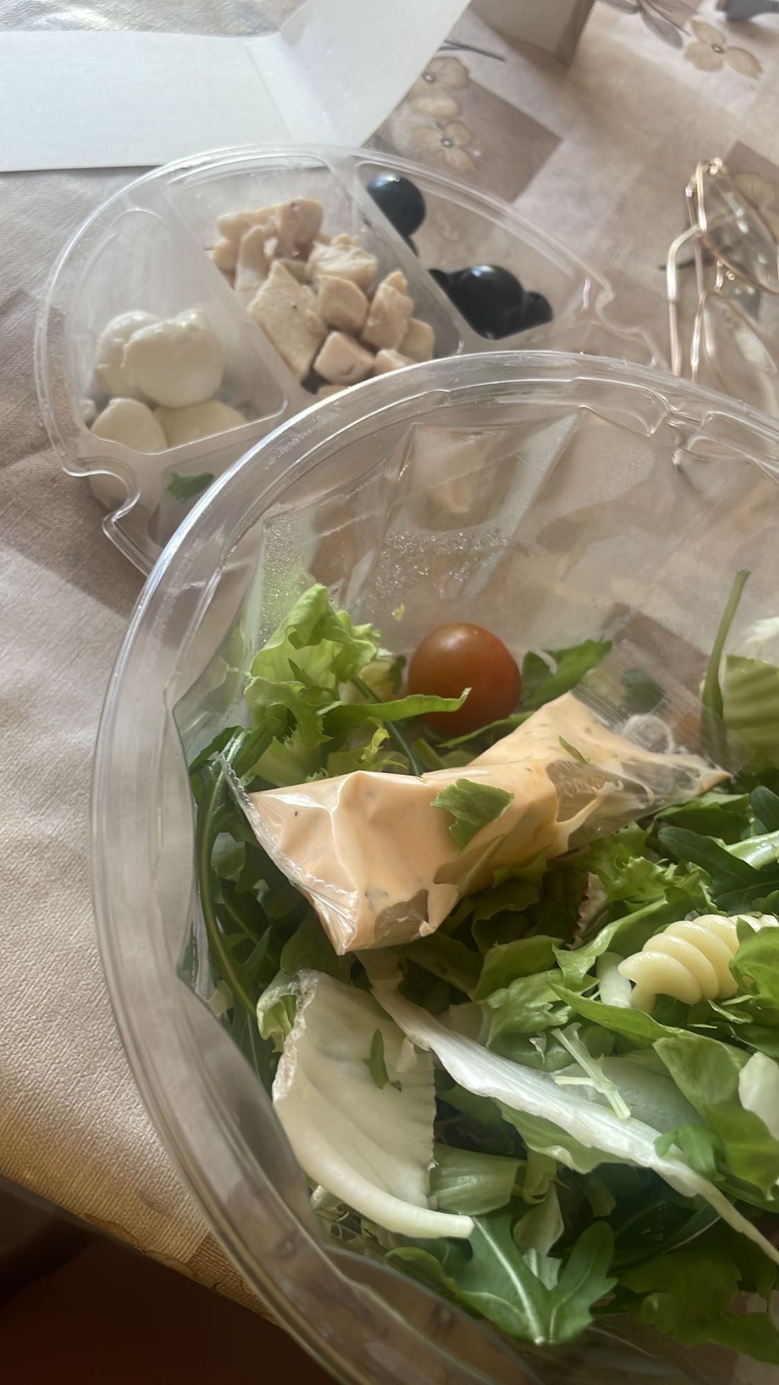 Sałatka z kurczakiem