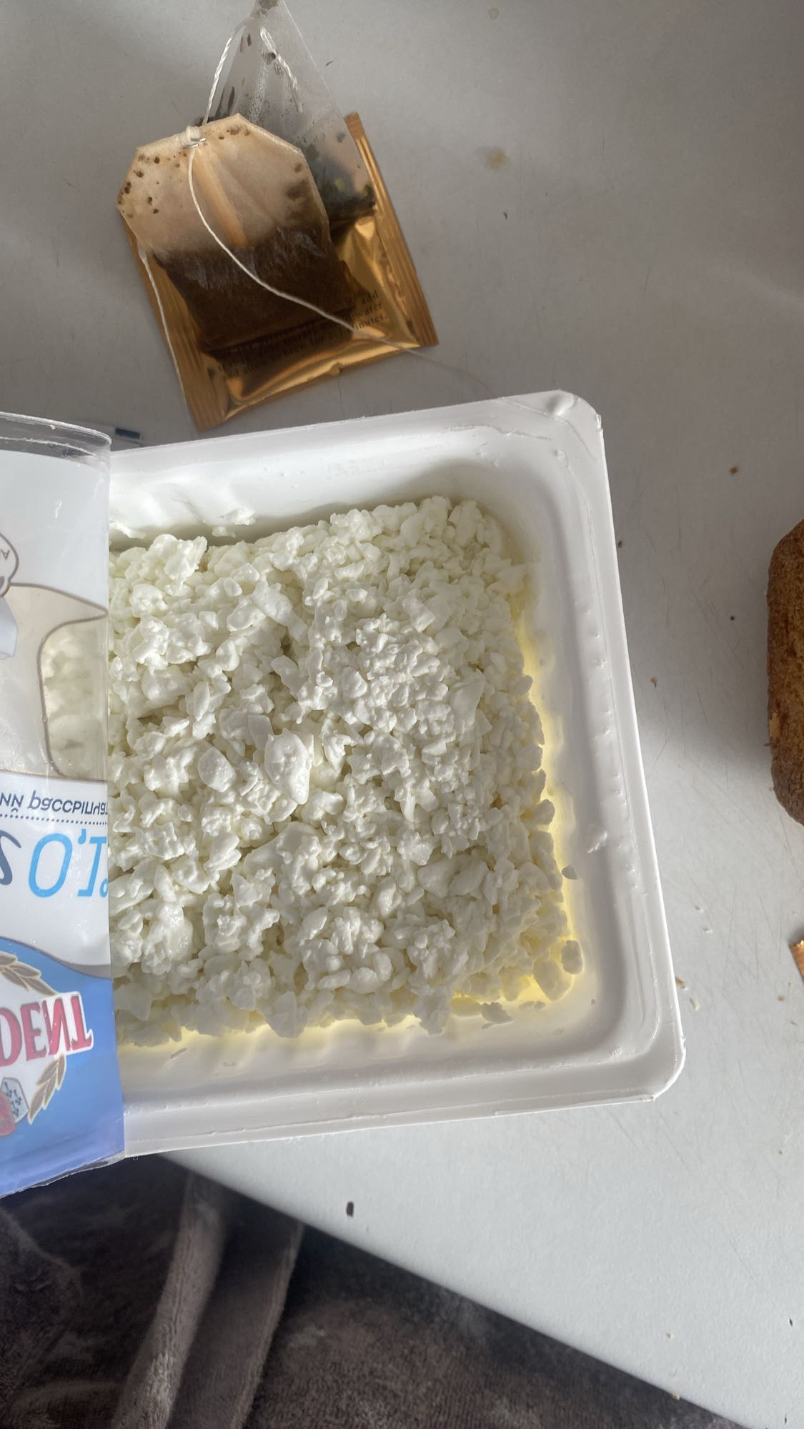 Творог с чаем