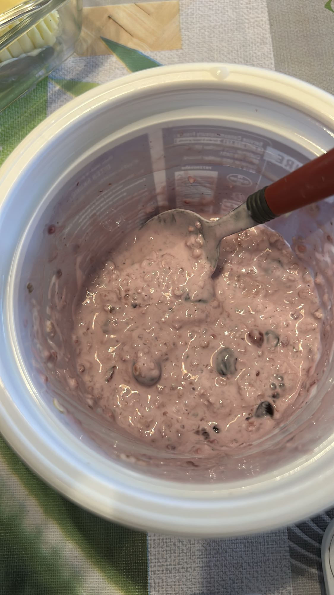 Yaourt aux fruits et avoine