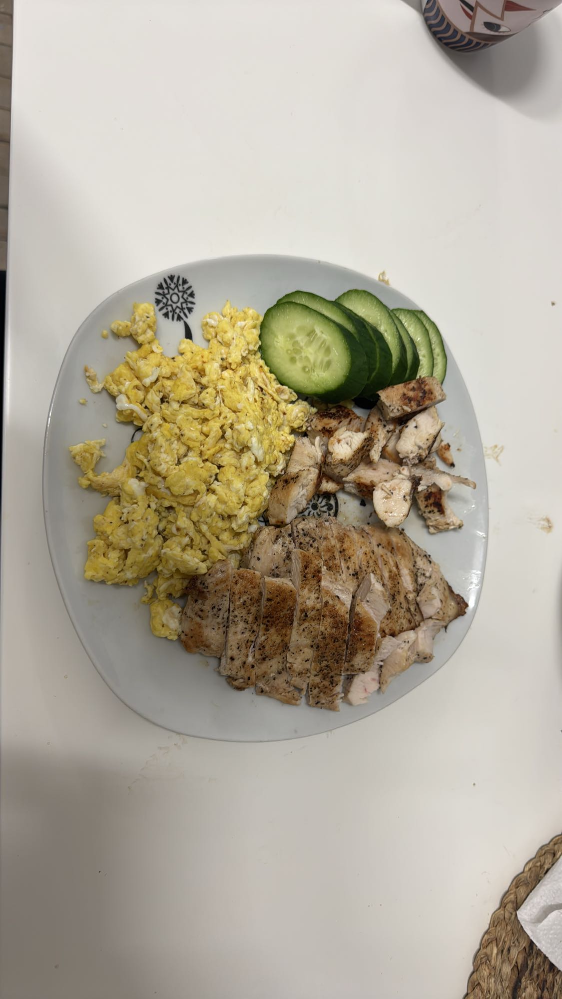 Grilled Chicken with Eggs