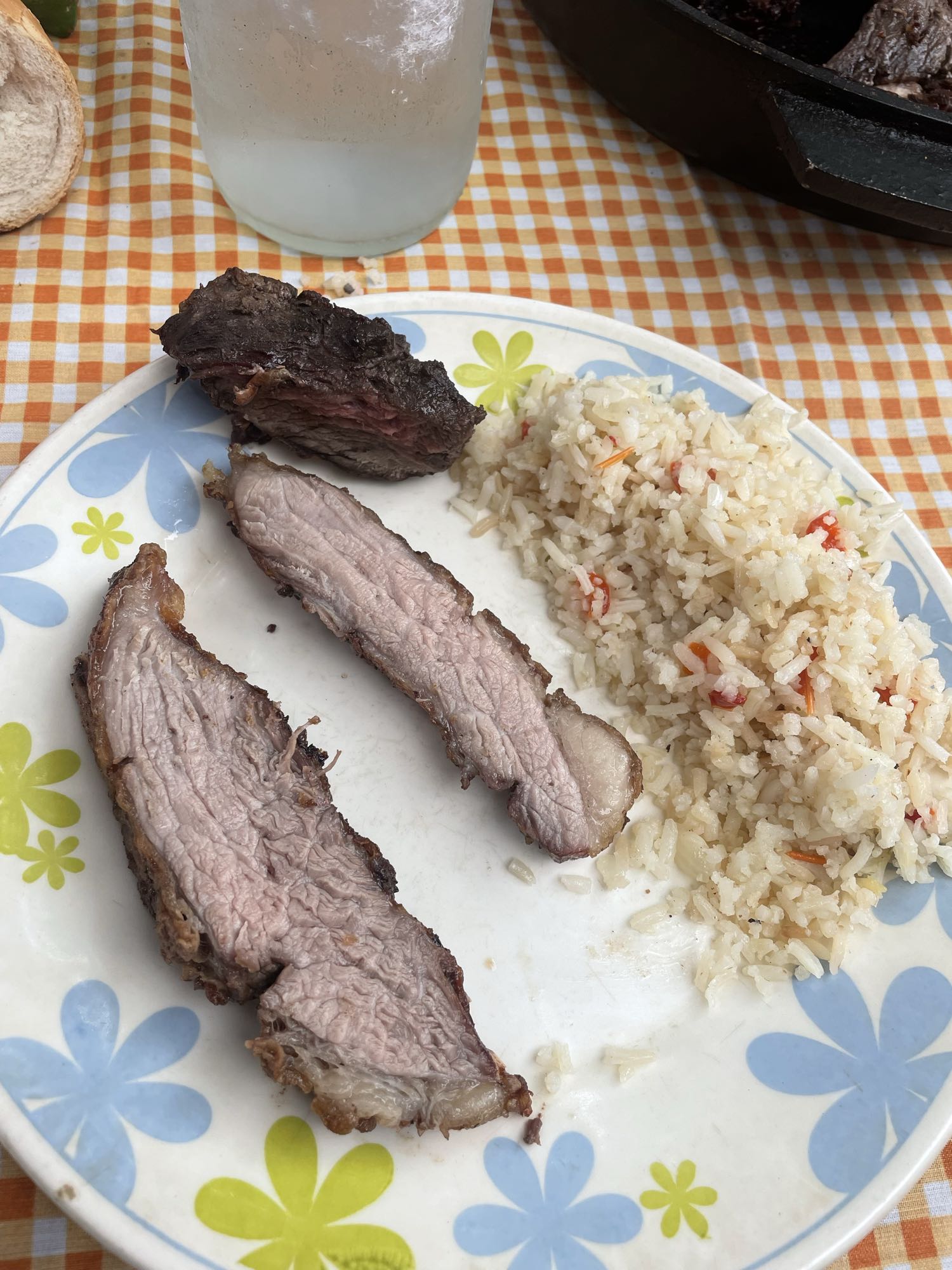 Carne asada con arroz