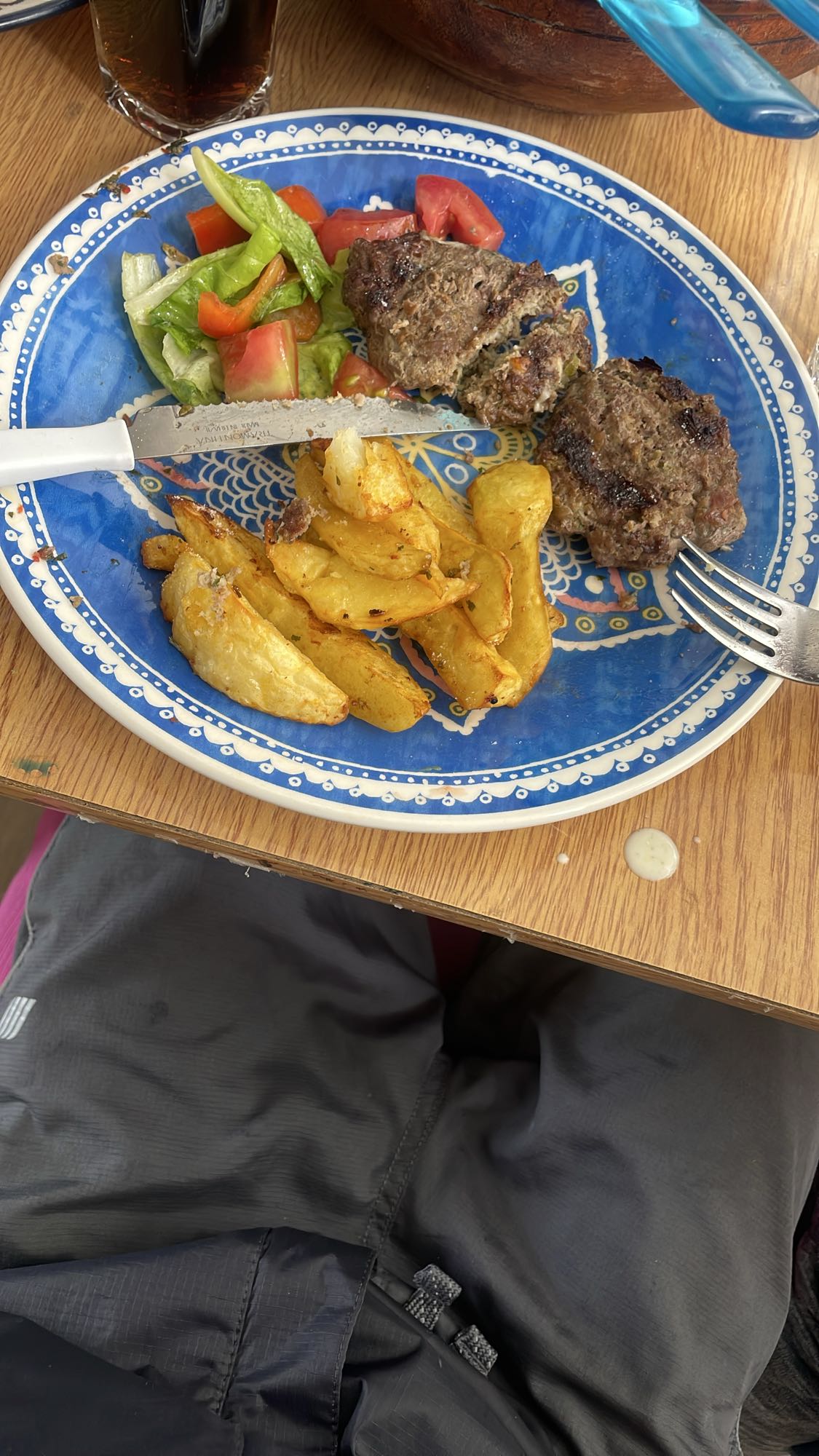 Kofta con papas fritas