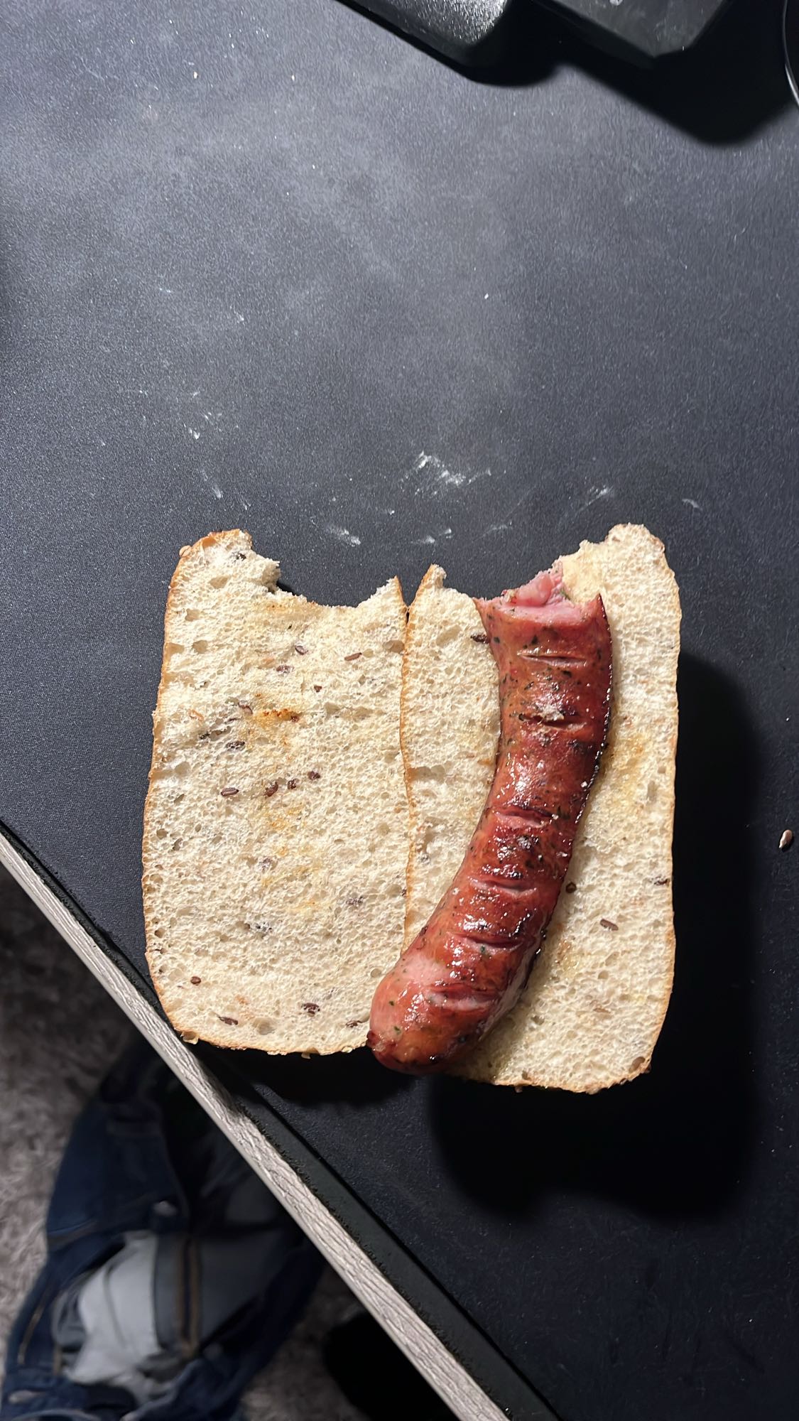 Kiełbasa w chlebie