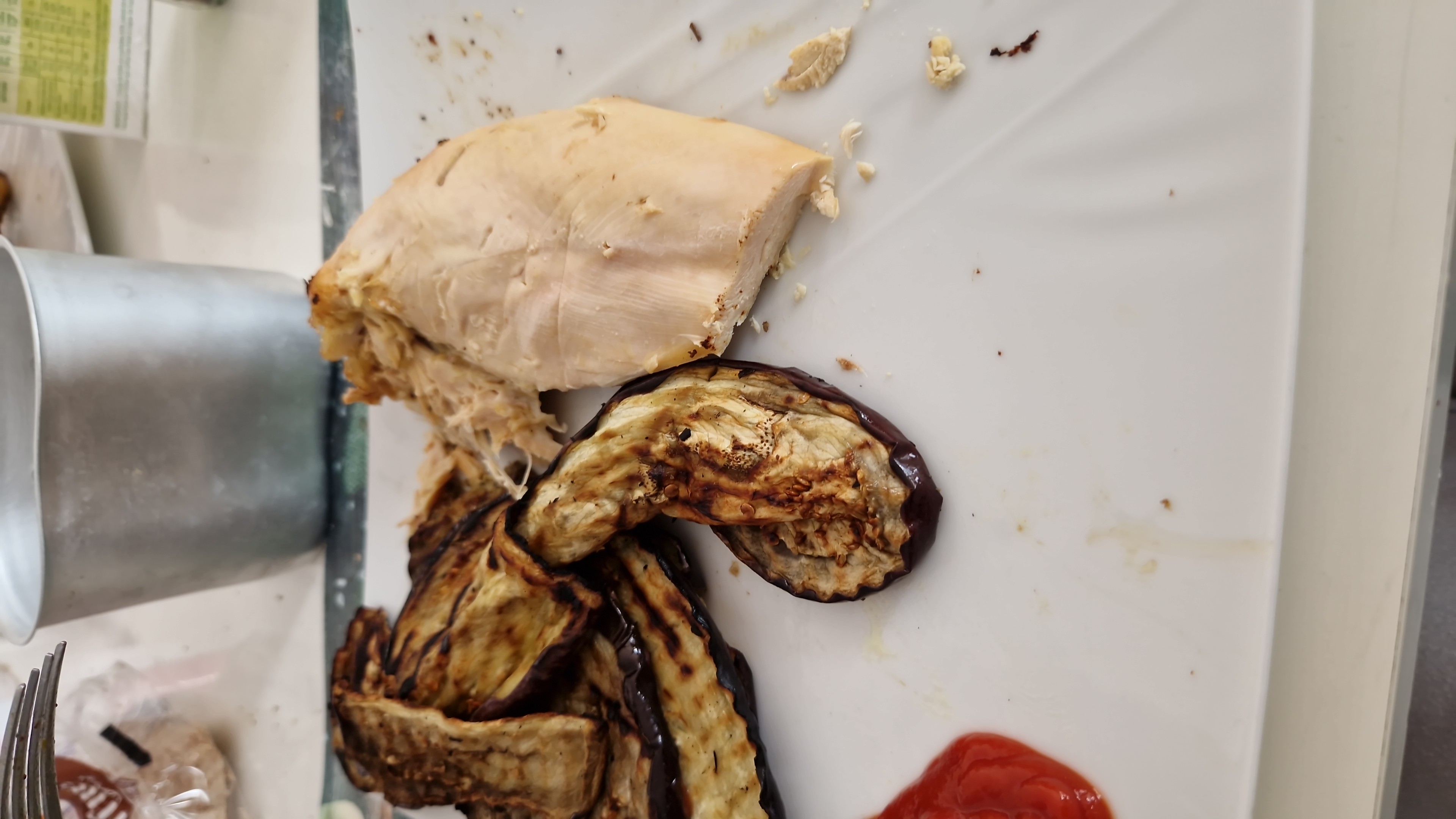 Poulet et aubergines grillées