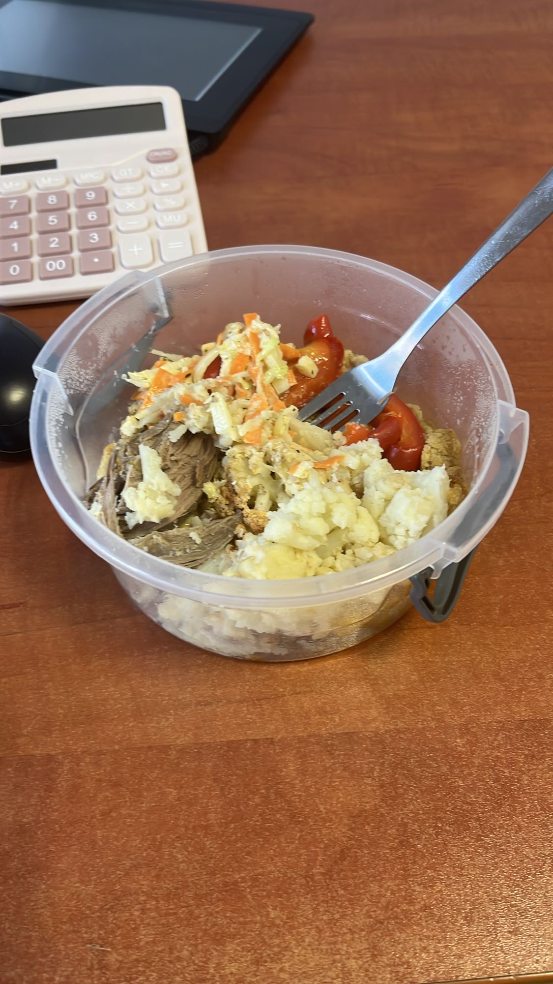 Domowy posiłek z mięsem