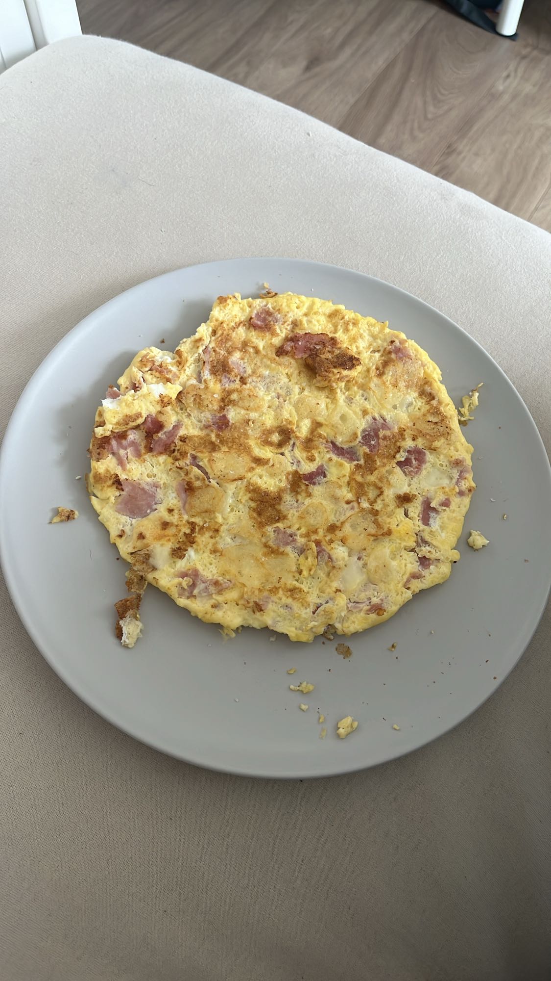 Omelette au jambon