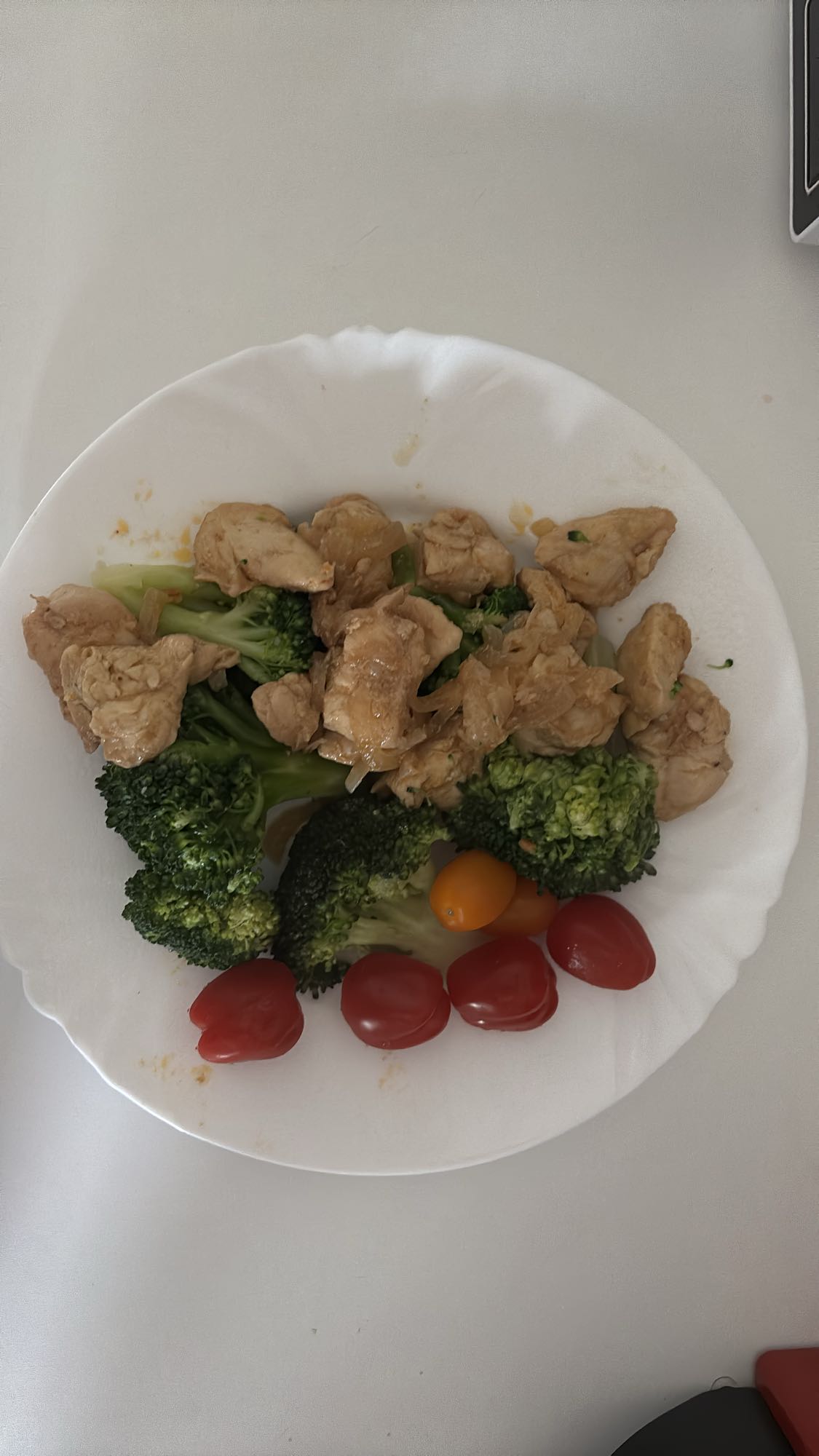 Poulet sauté aux légumes