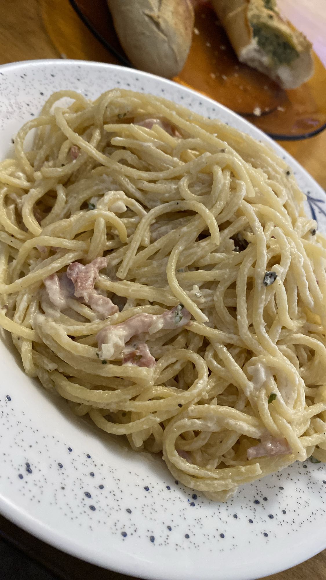 Espaguetis a la carbonara