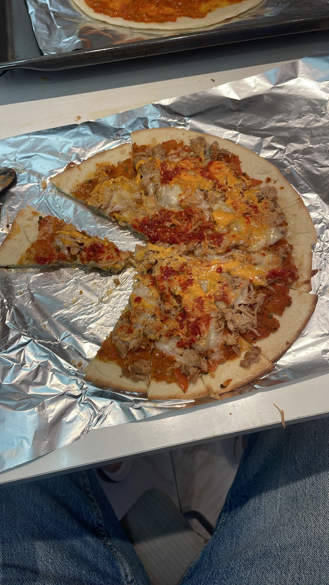 Pizza de atún y queso