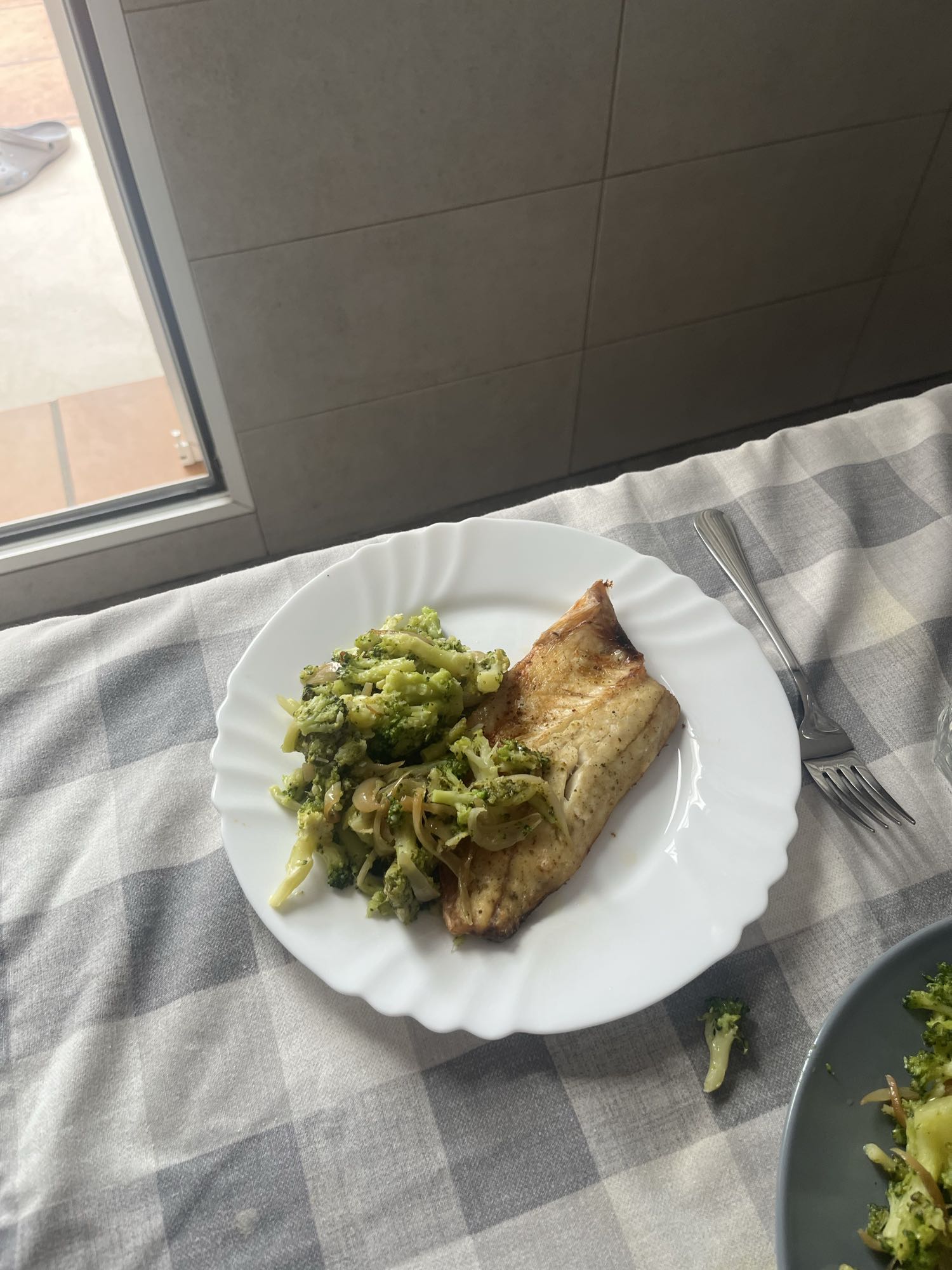 Pescado con brócoli