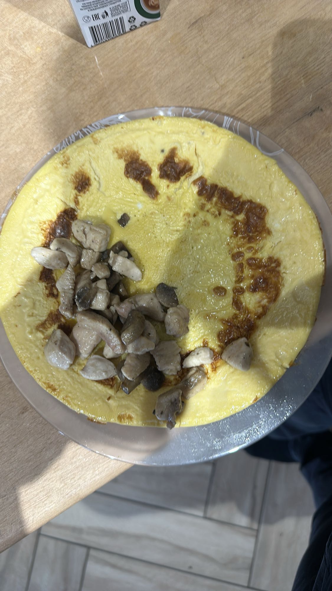 Омлет с курицей и грибами