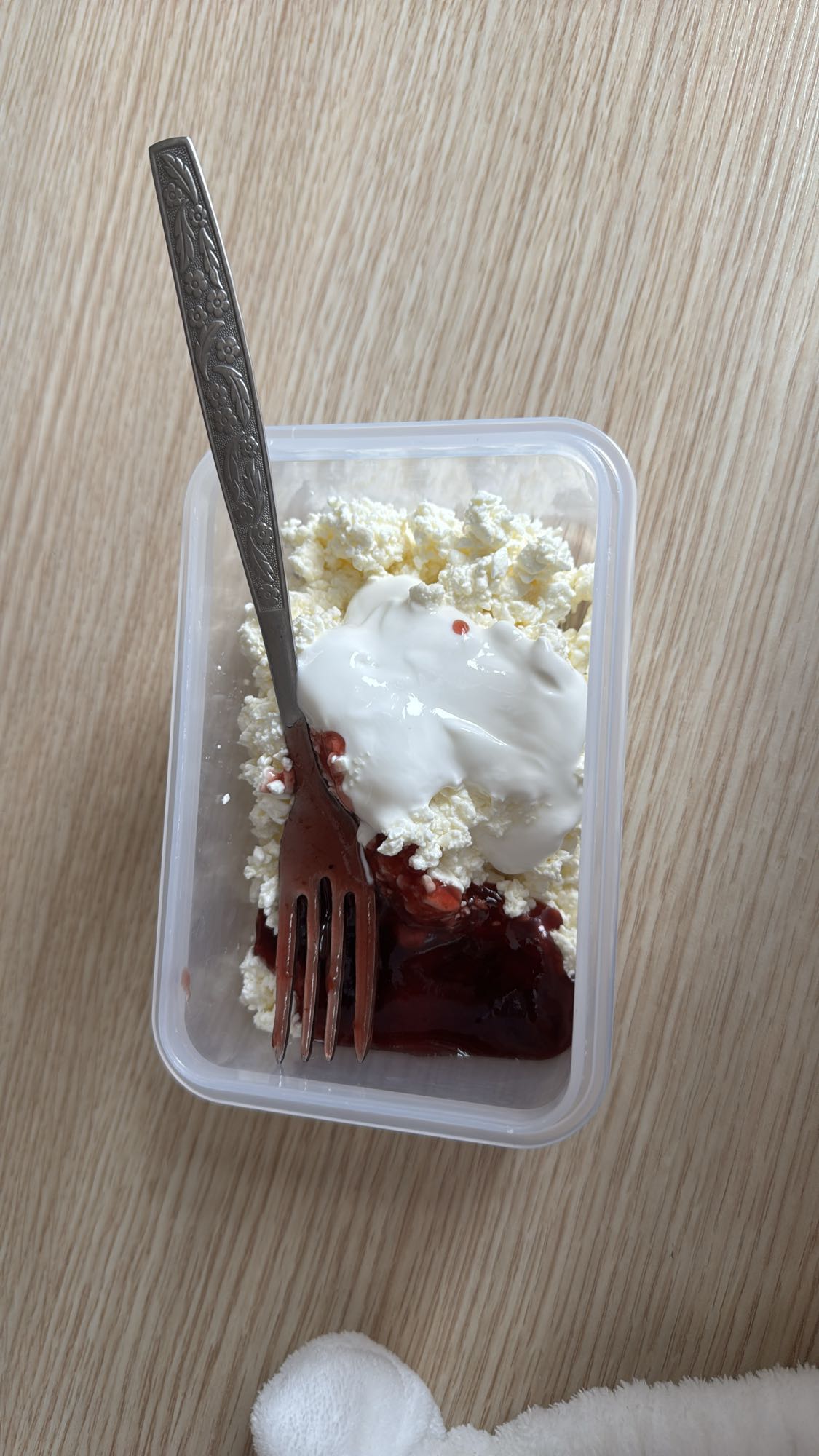 Творог с вареньем