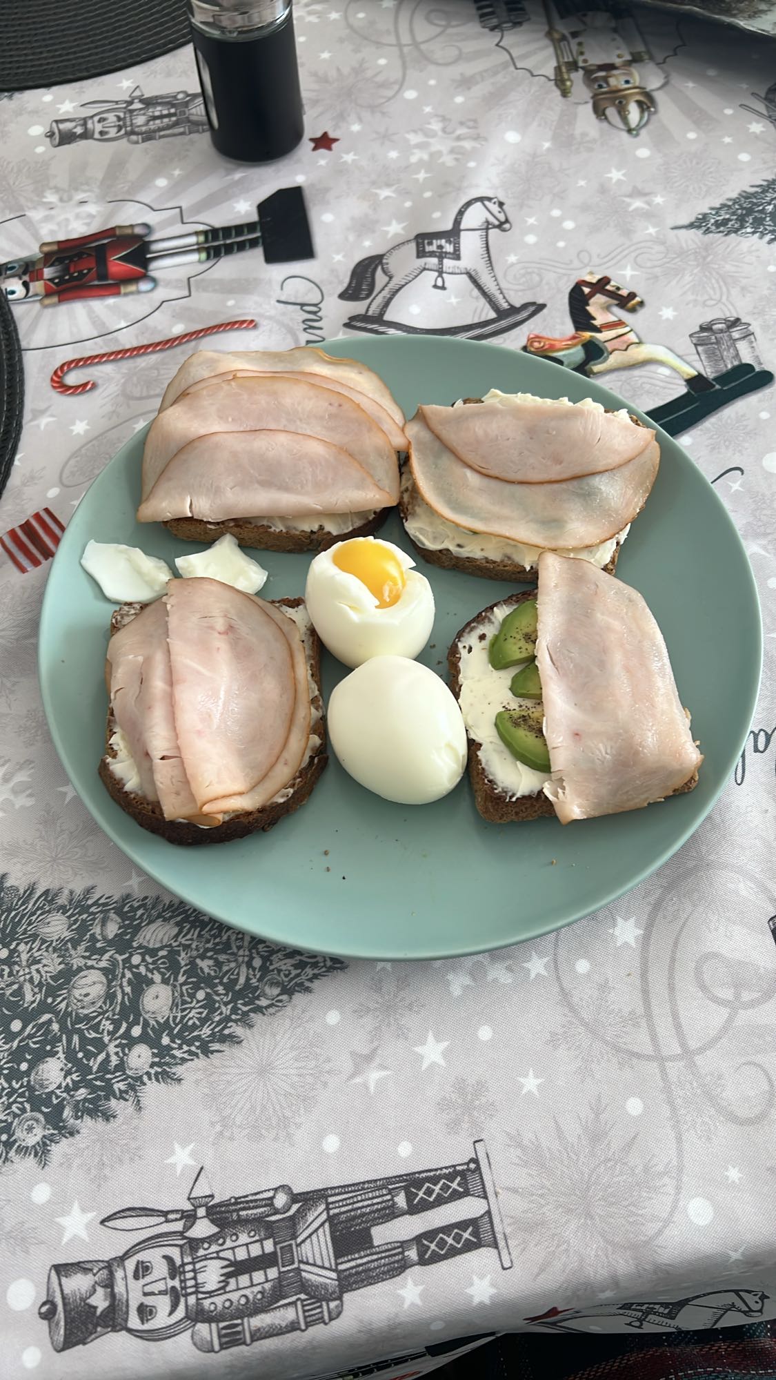 Turkey Sandwich with Eggs