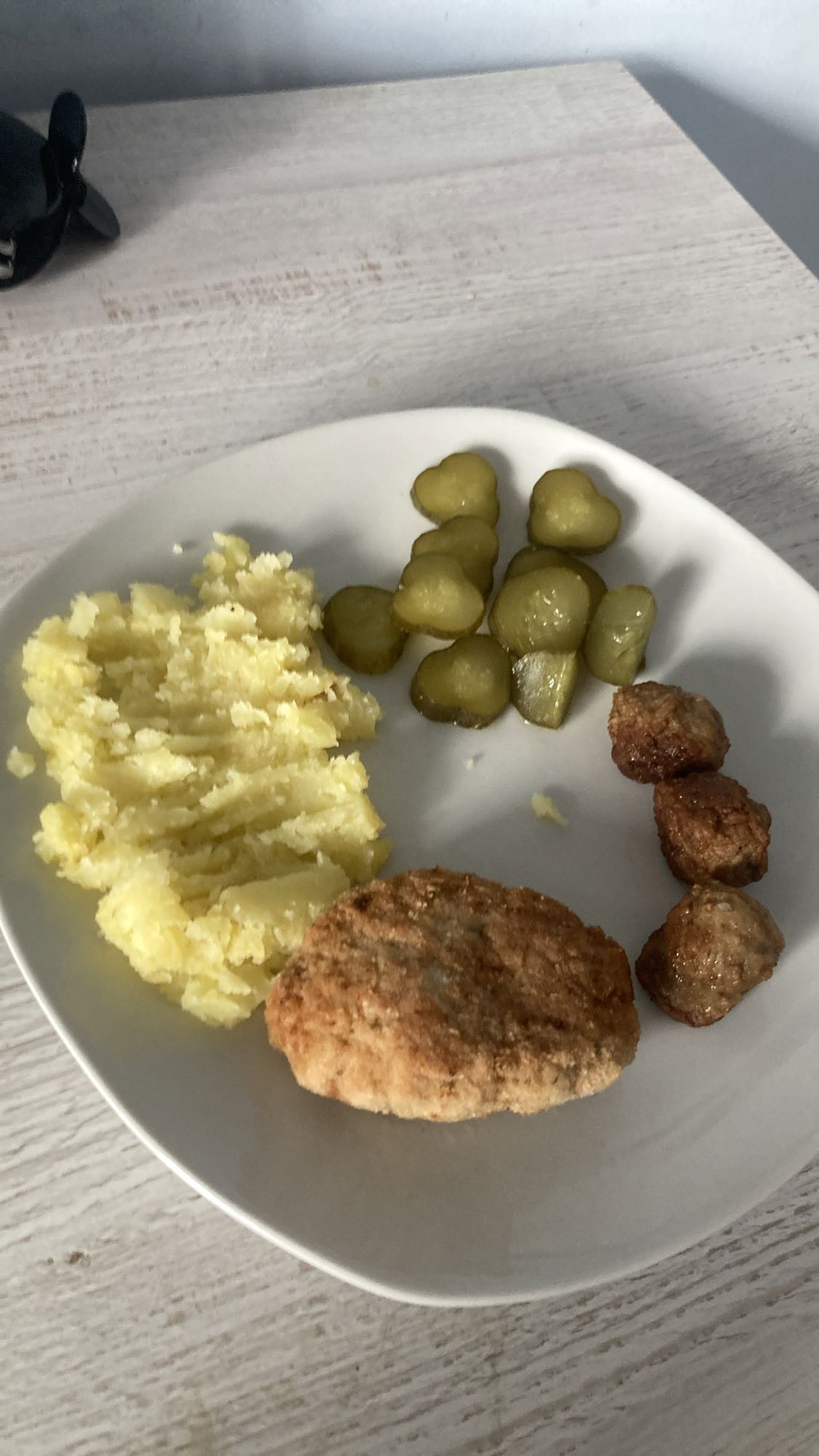 Kotlet z ziemniakami