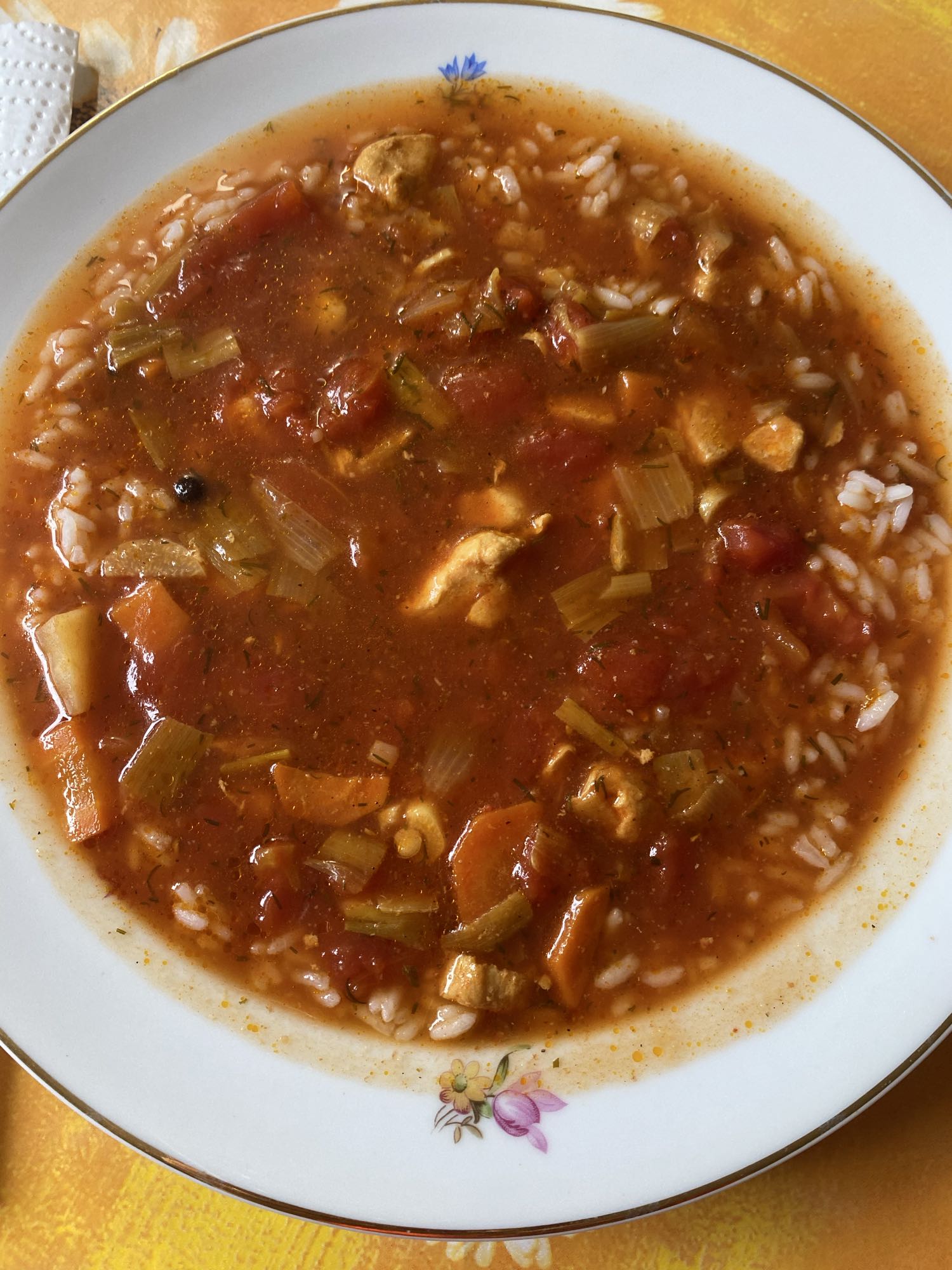 Zupa pomidorowa z ryżem