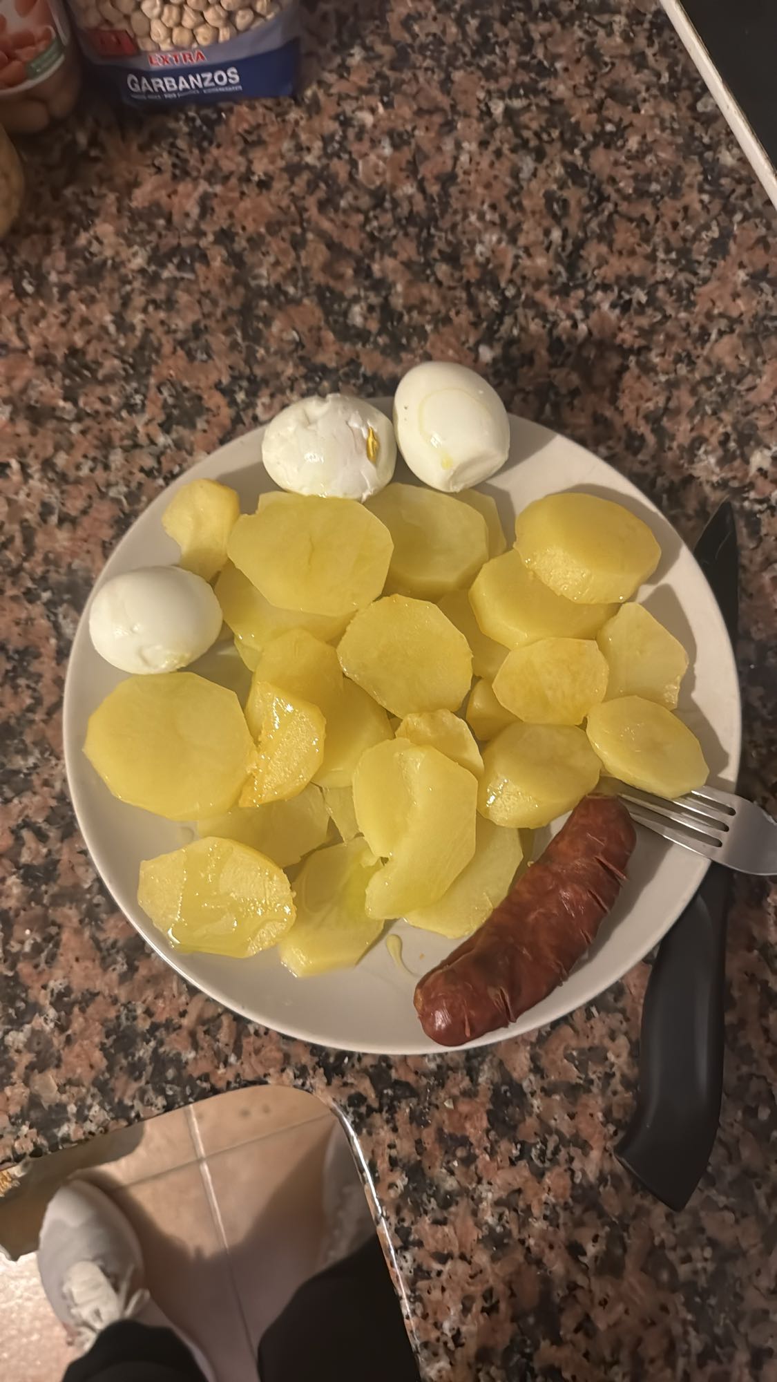 Papas con huevo y chorizo