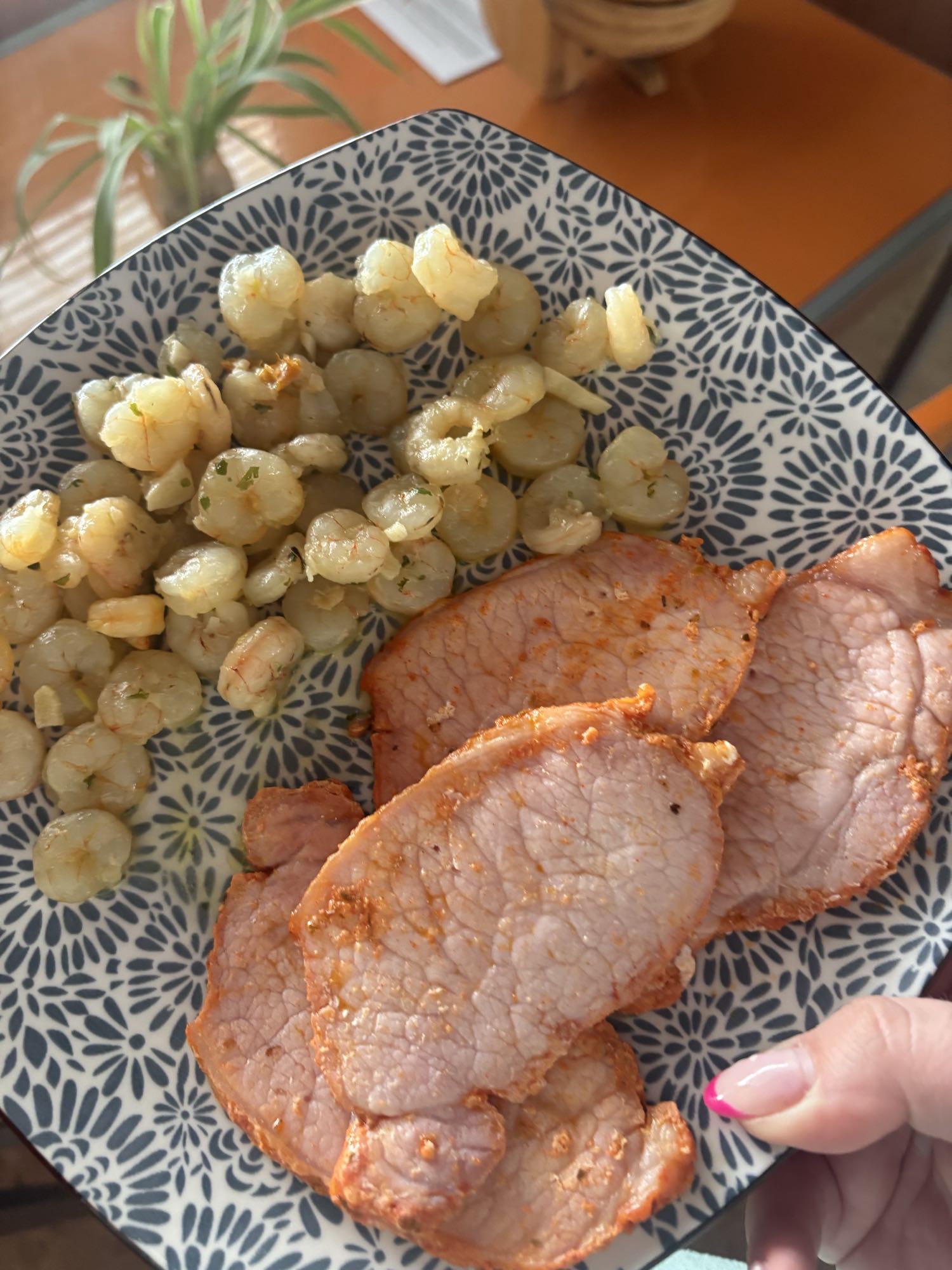 Camarones con lomo de cerdo