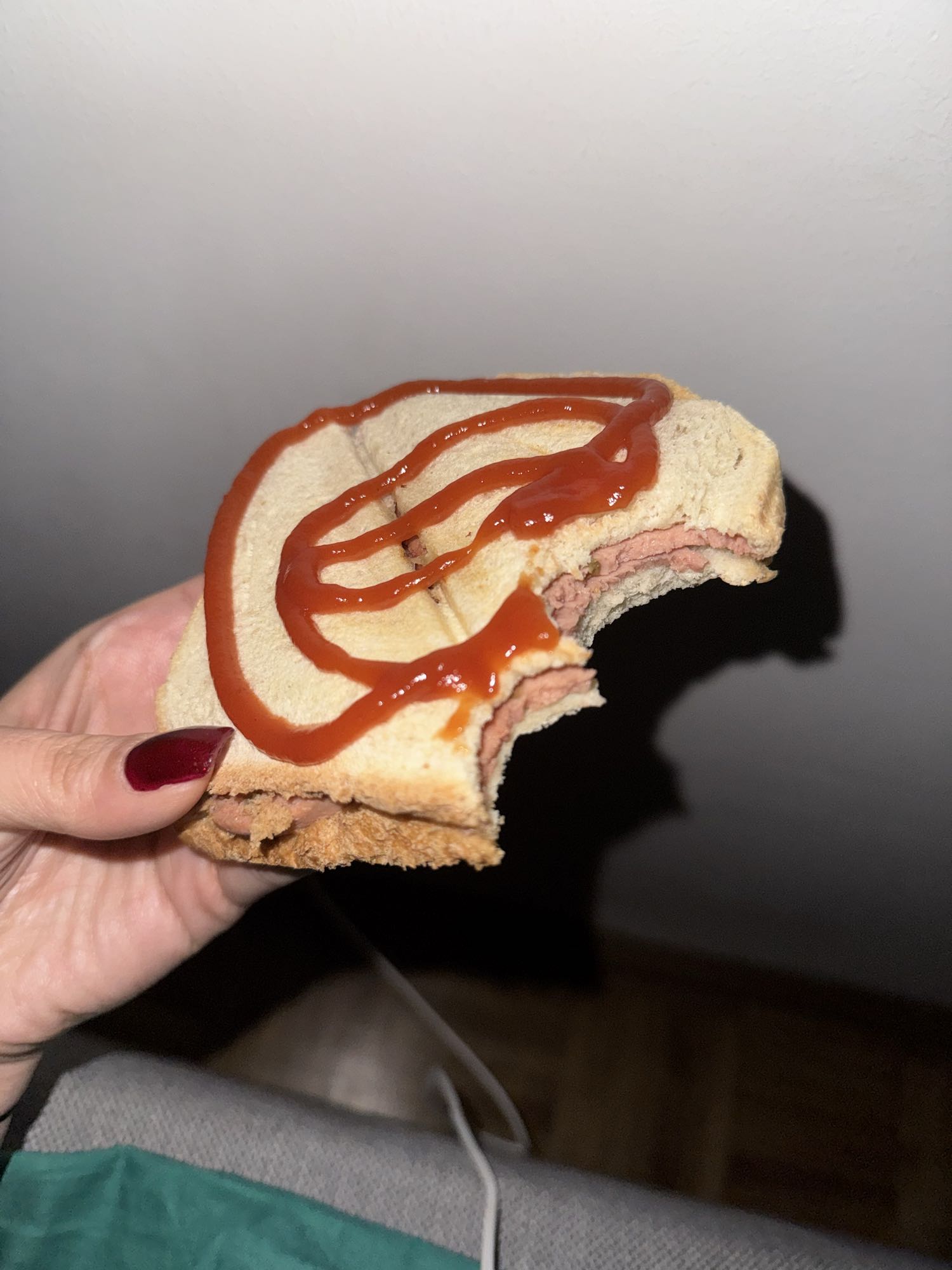 Sandwich mit Ketchup