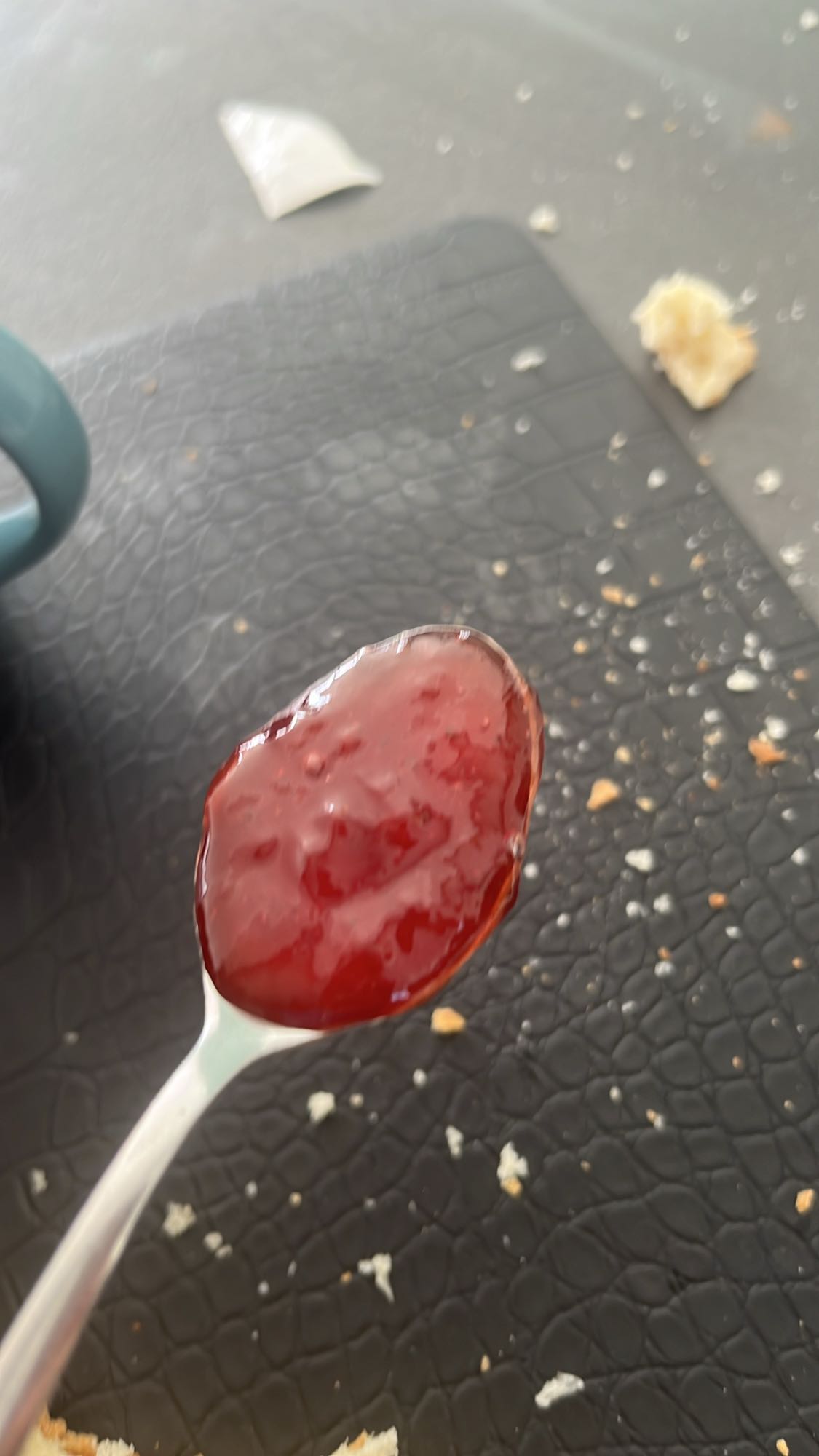 Confiture sur cuillère