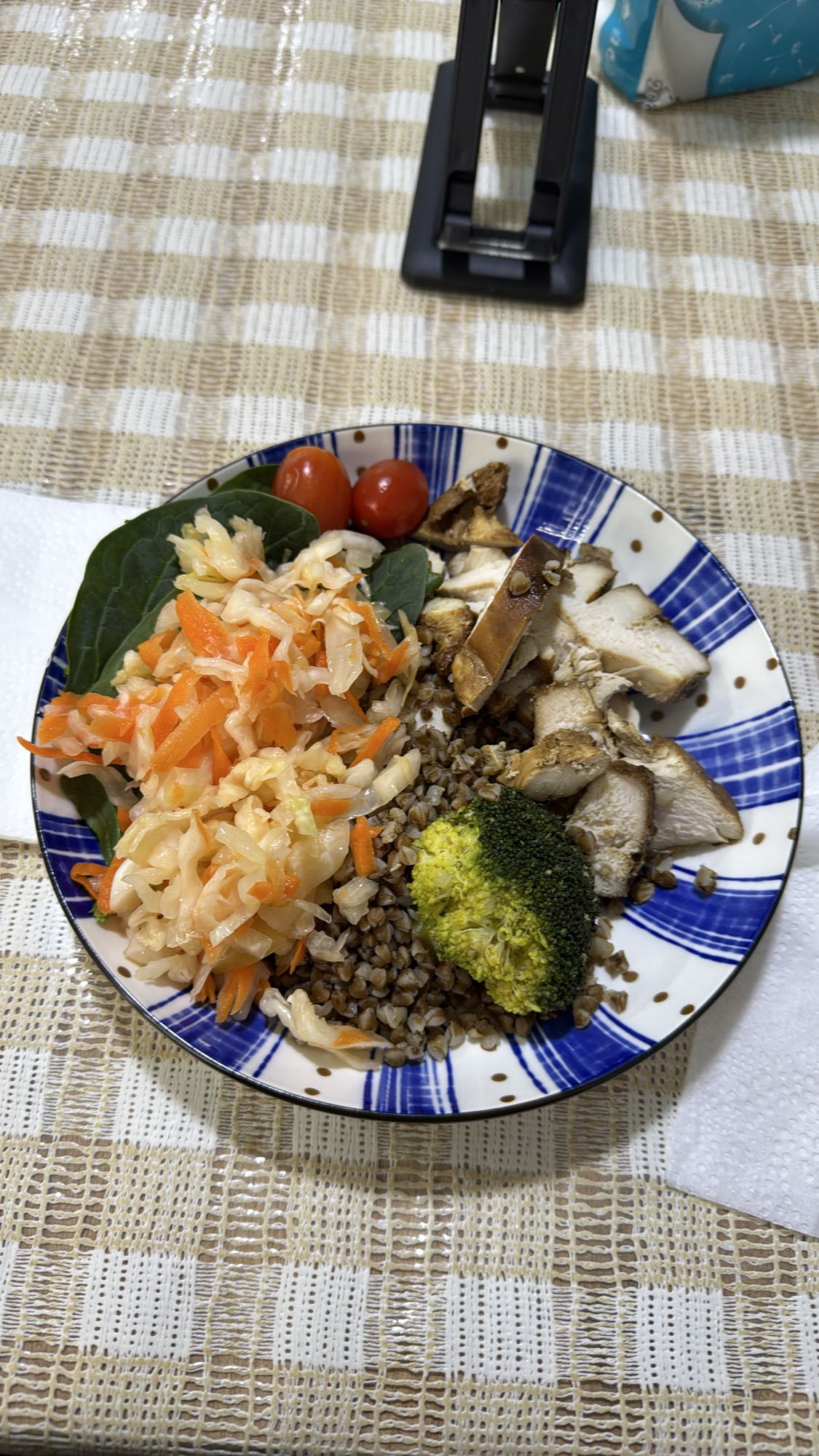 Гречка с курицей и овощами