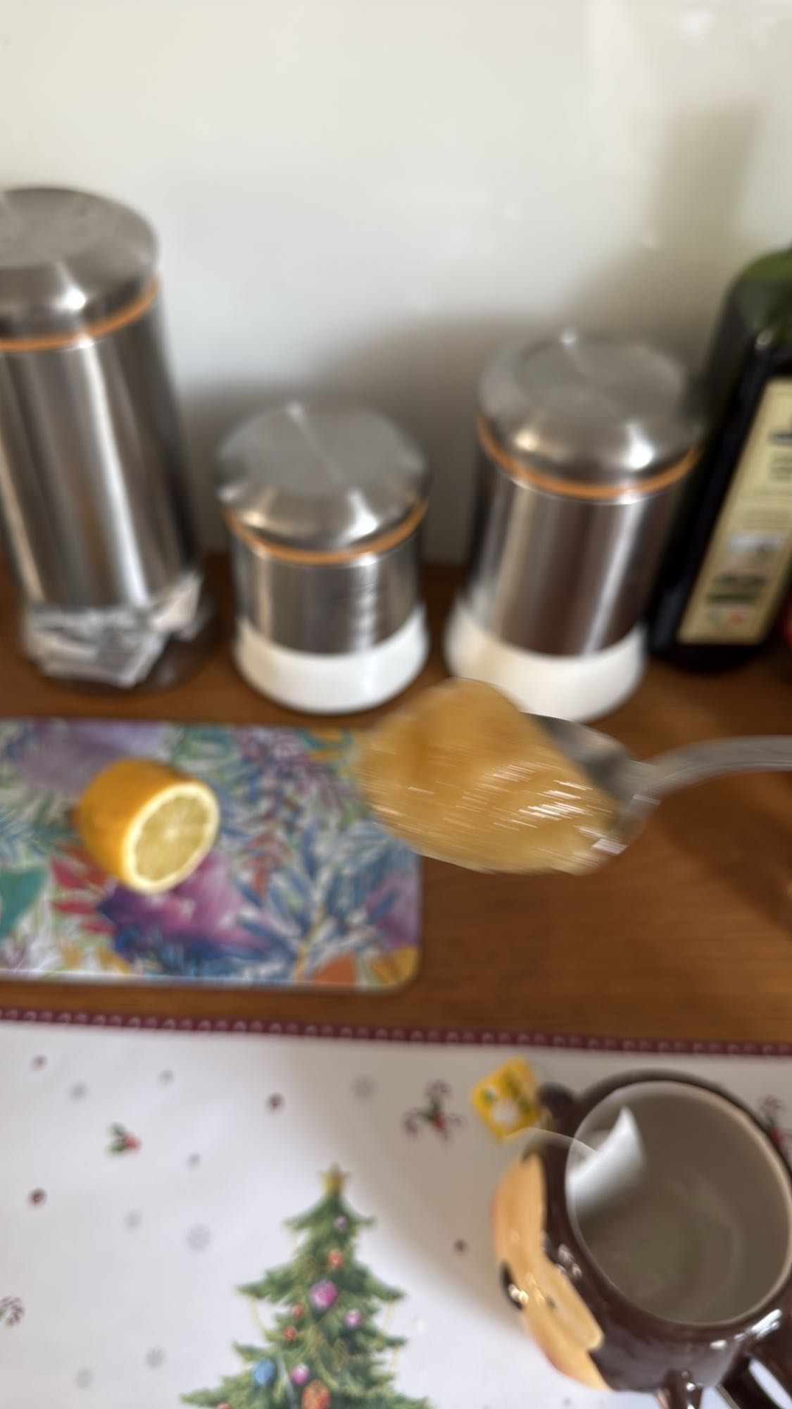 Herbata z miodem i cytryną