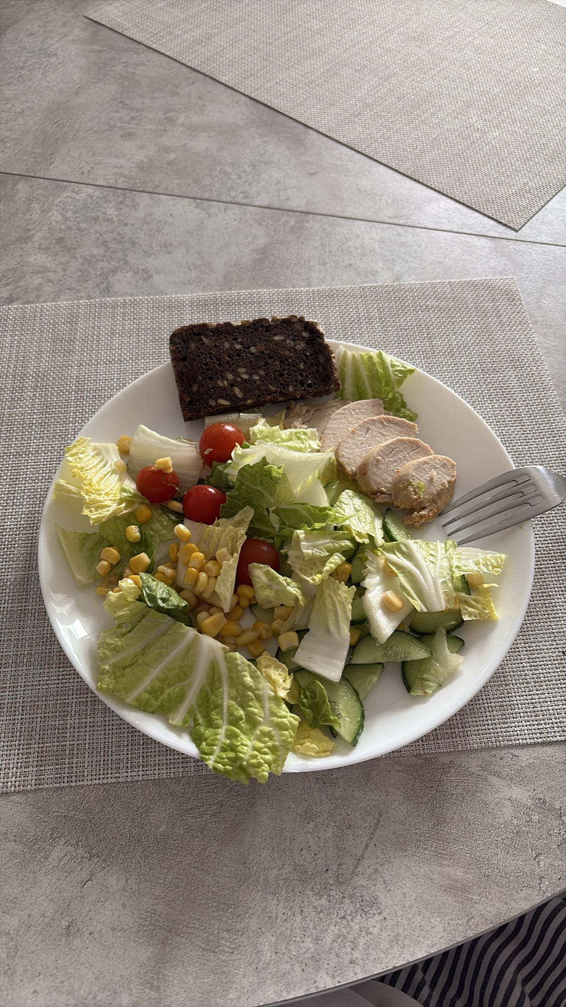 Салат с курицей