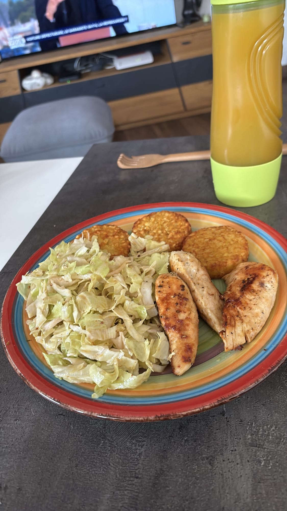 Poulet avec salade