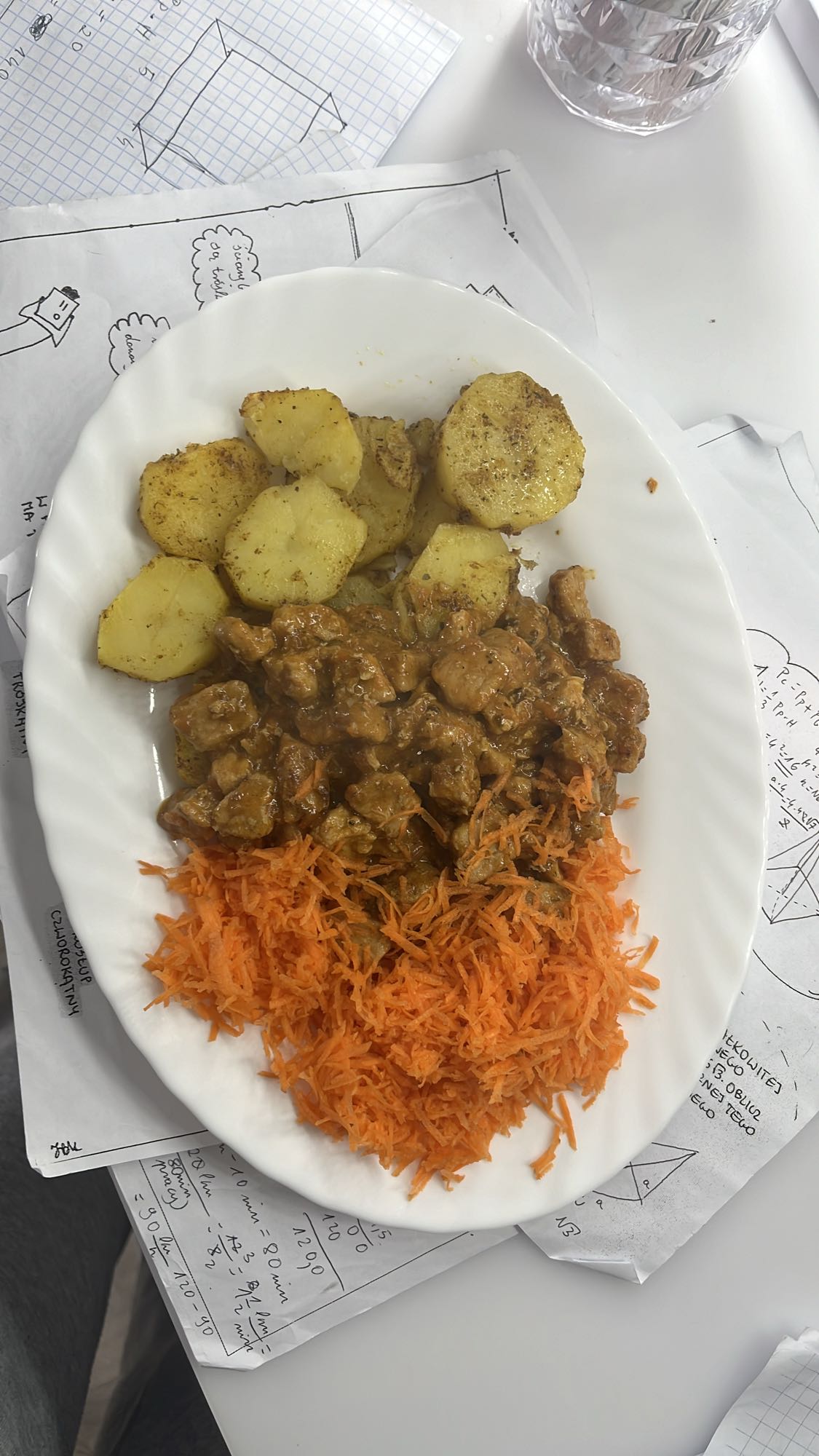 Gulasz z ziemniakami