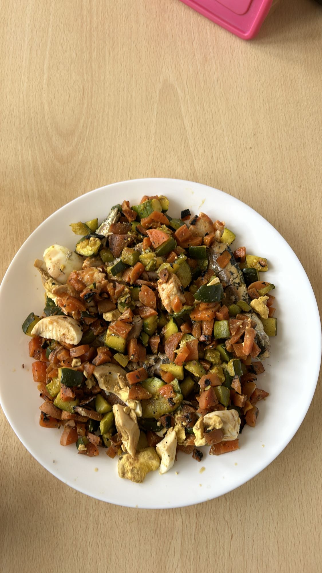 Poêlée de légumes et œufs