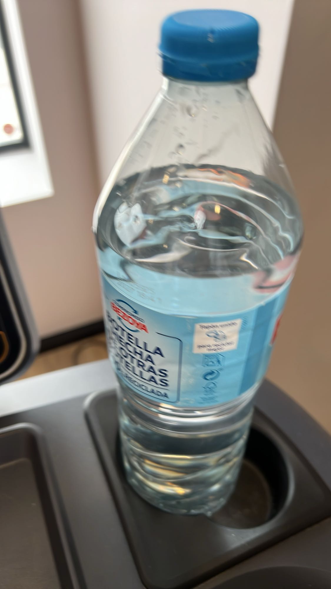 Agua embotellada