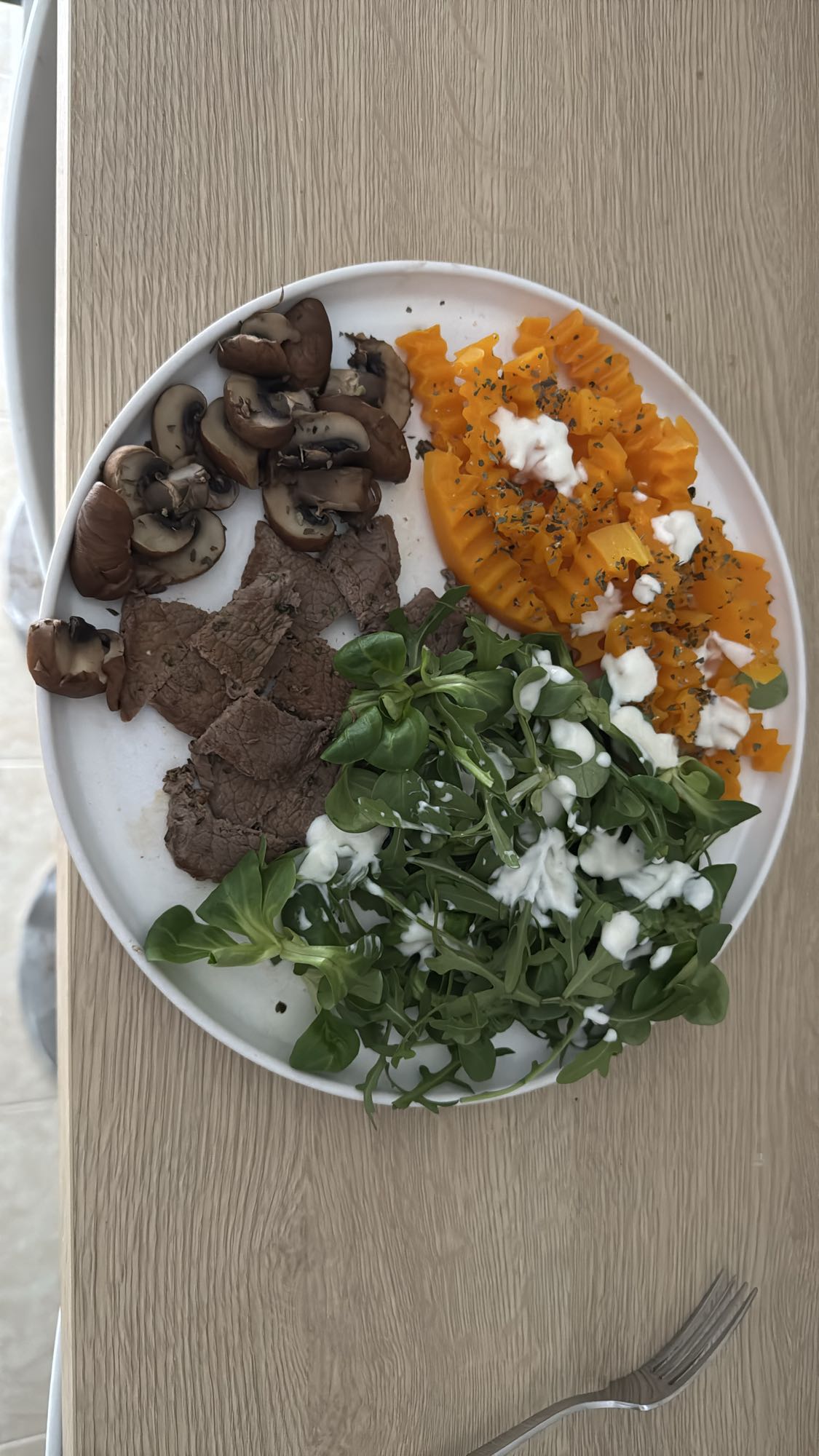 Plato saludable con carne