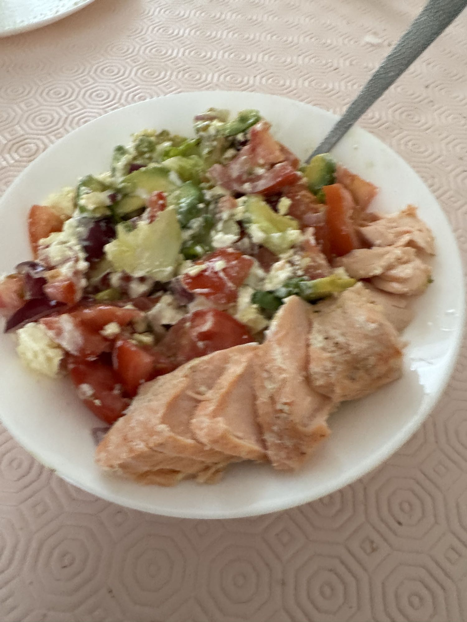 Saumon avec salade