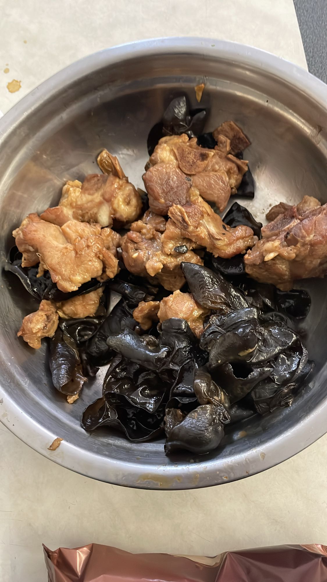 Braised Pork with Wood Ear