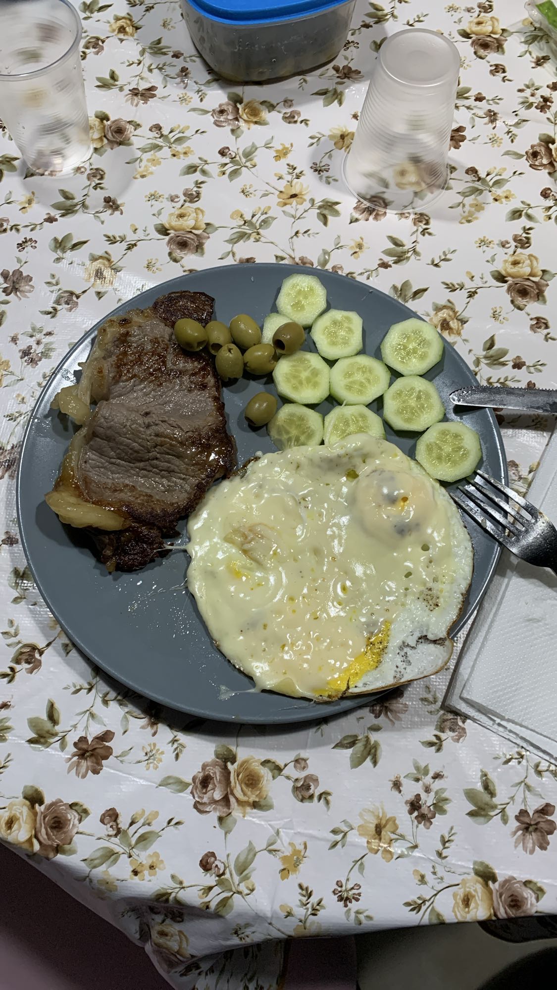 Steak with Eggs and Veggies