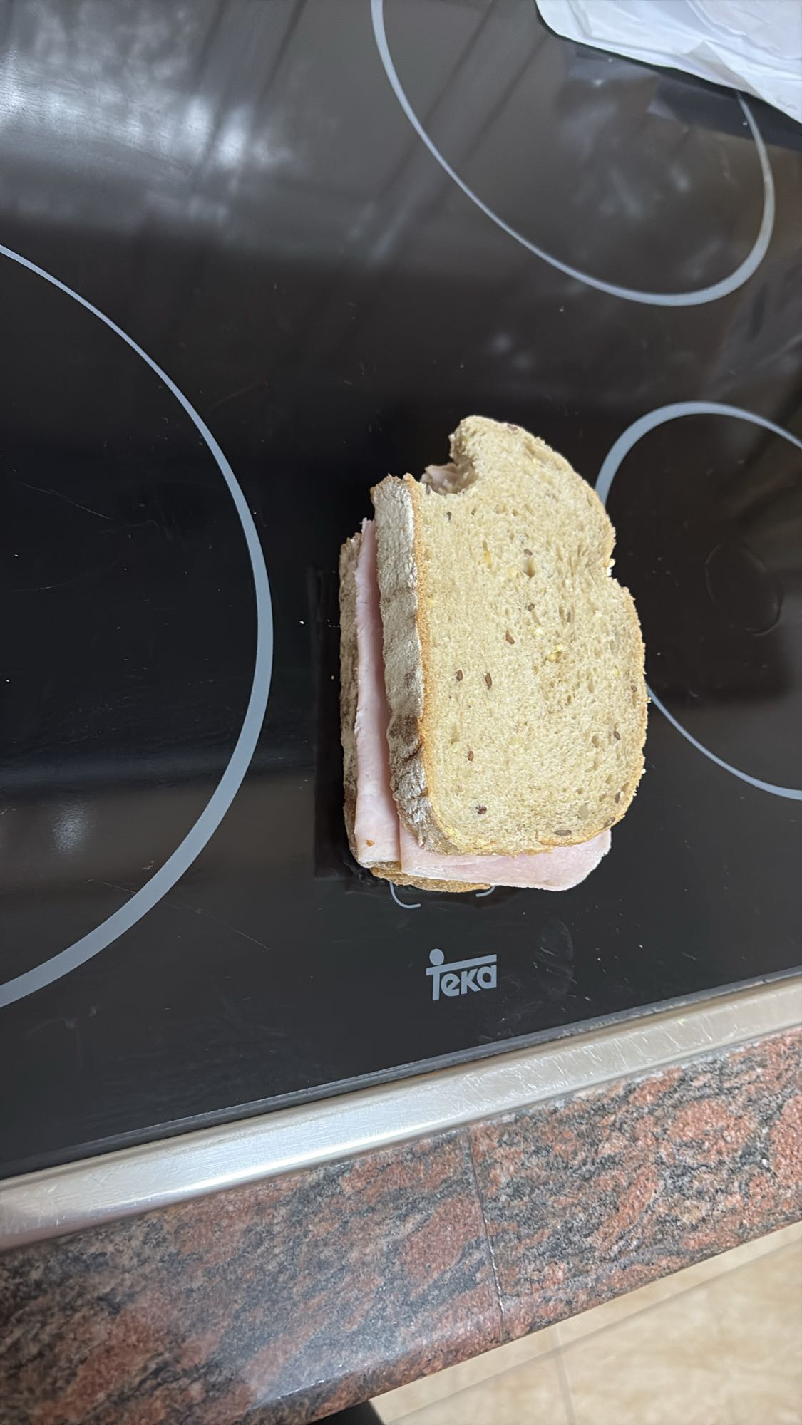 Sándwich de jamón