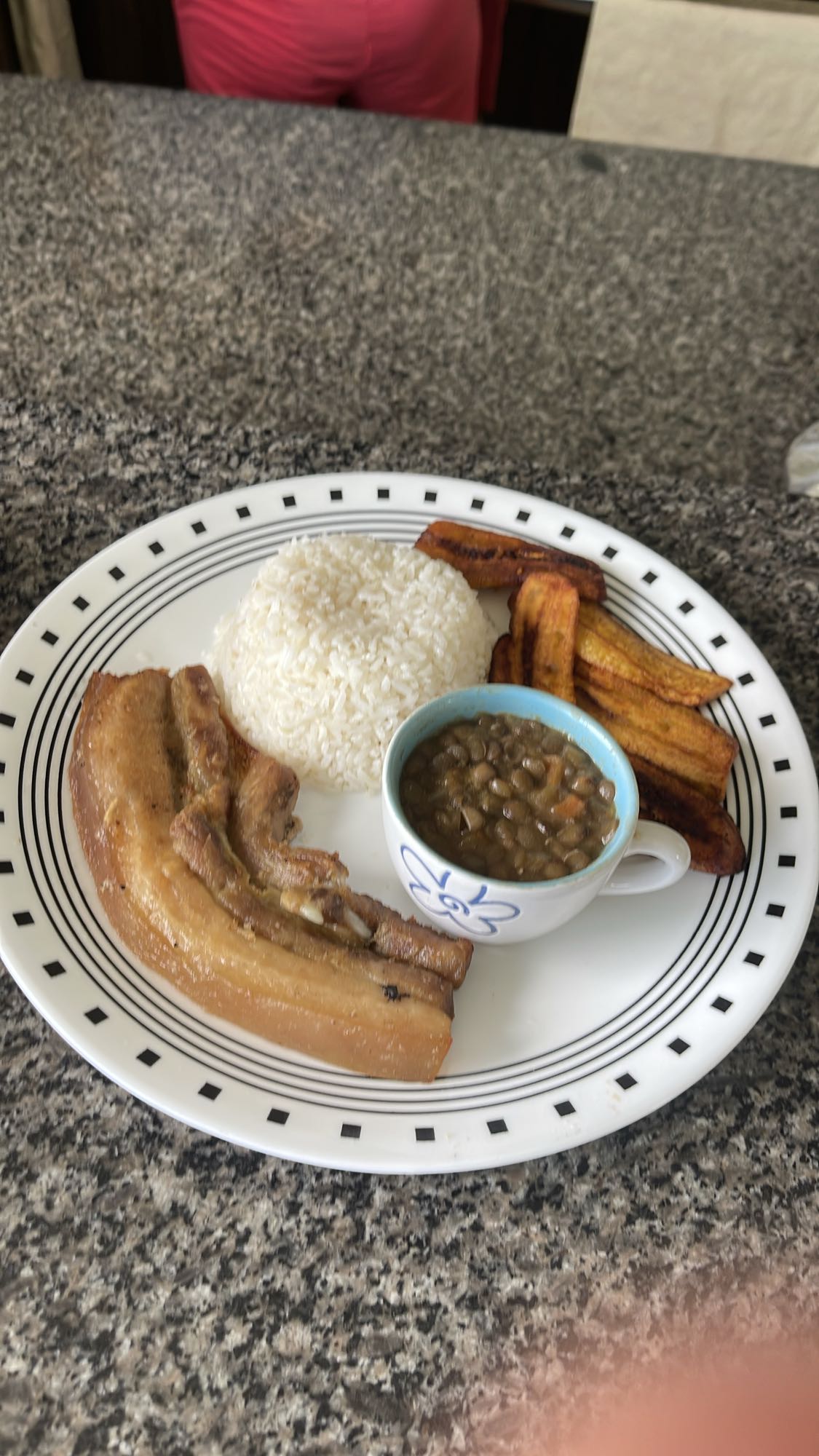 Plato típico con cerdo