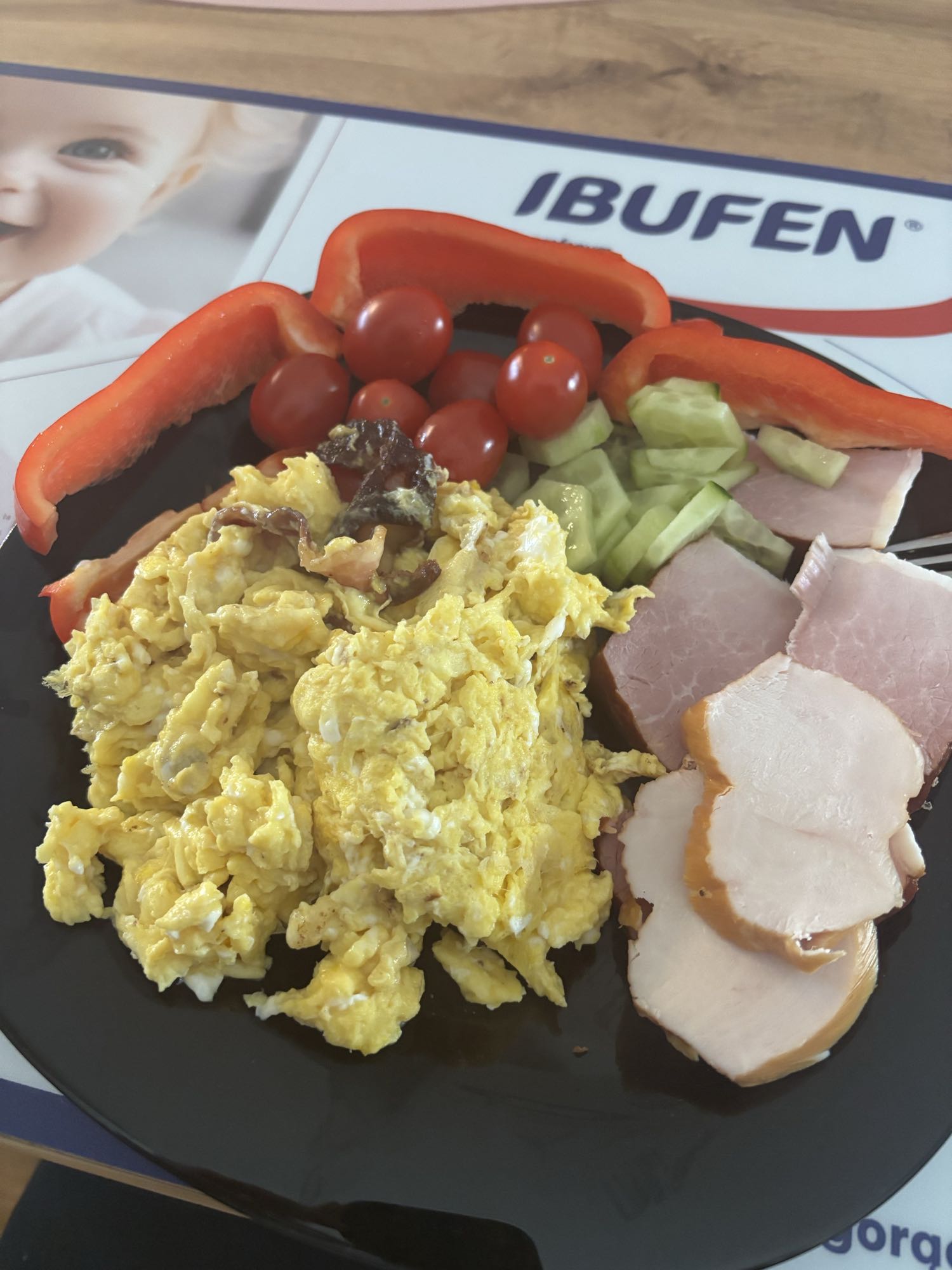 Jajecznica z warzywami