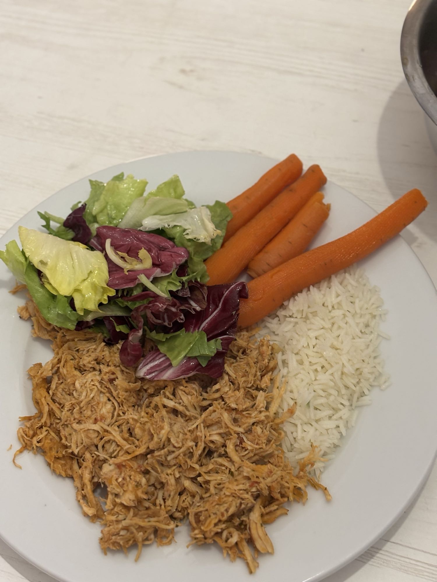 Pollo desmenuzado con arroz