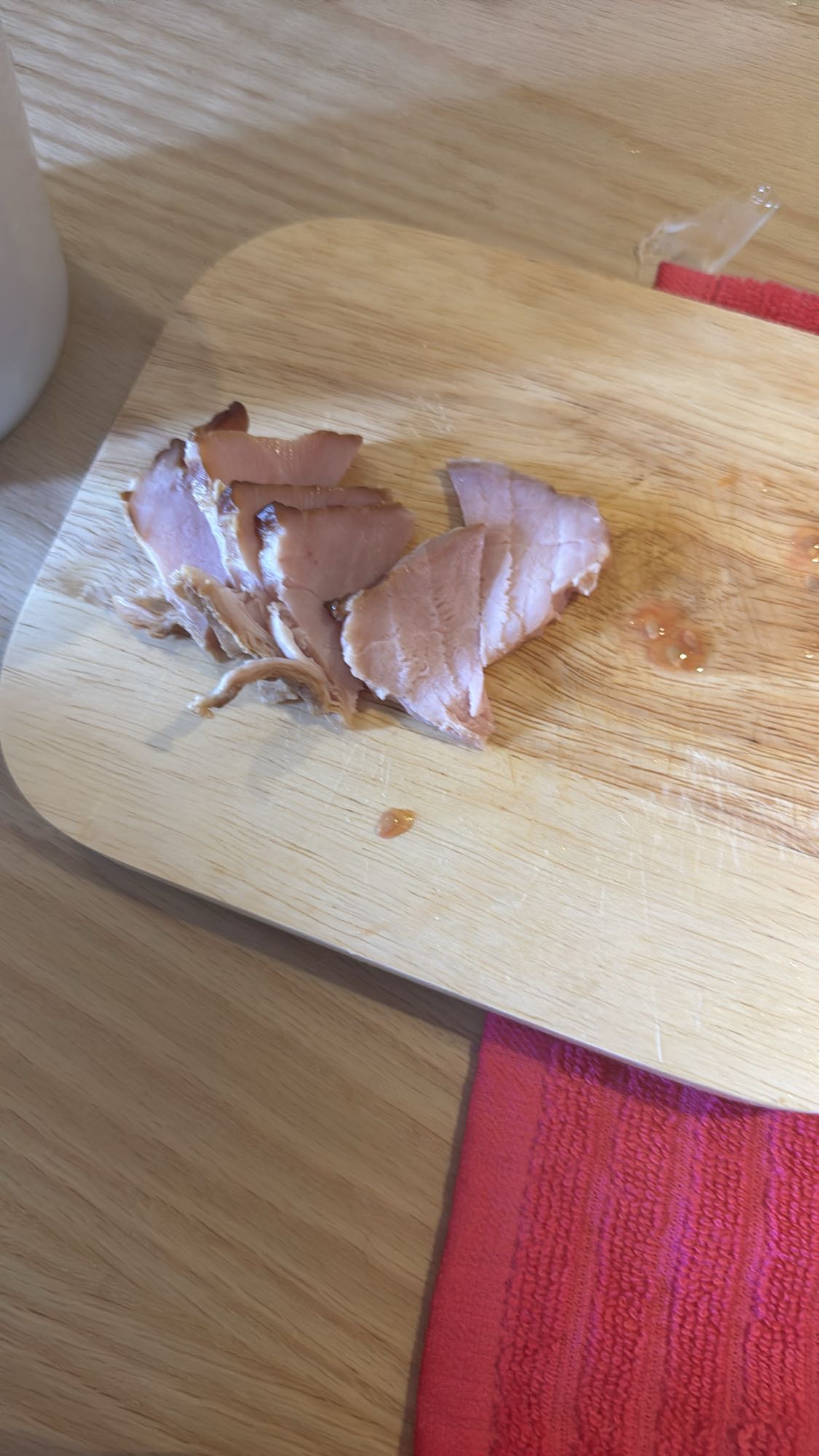 Нарезанная ветчина