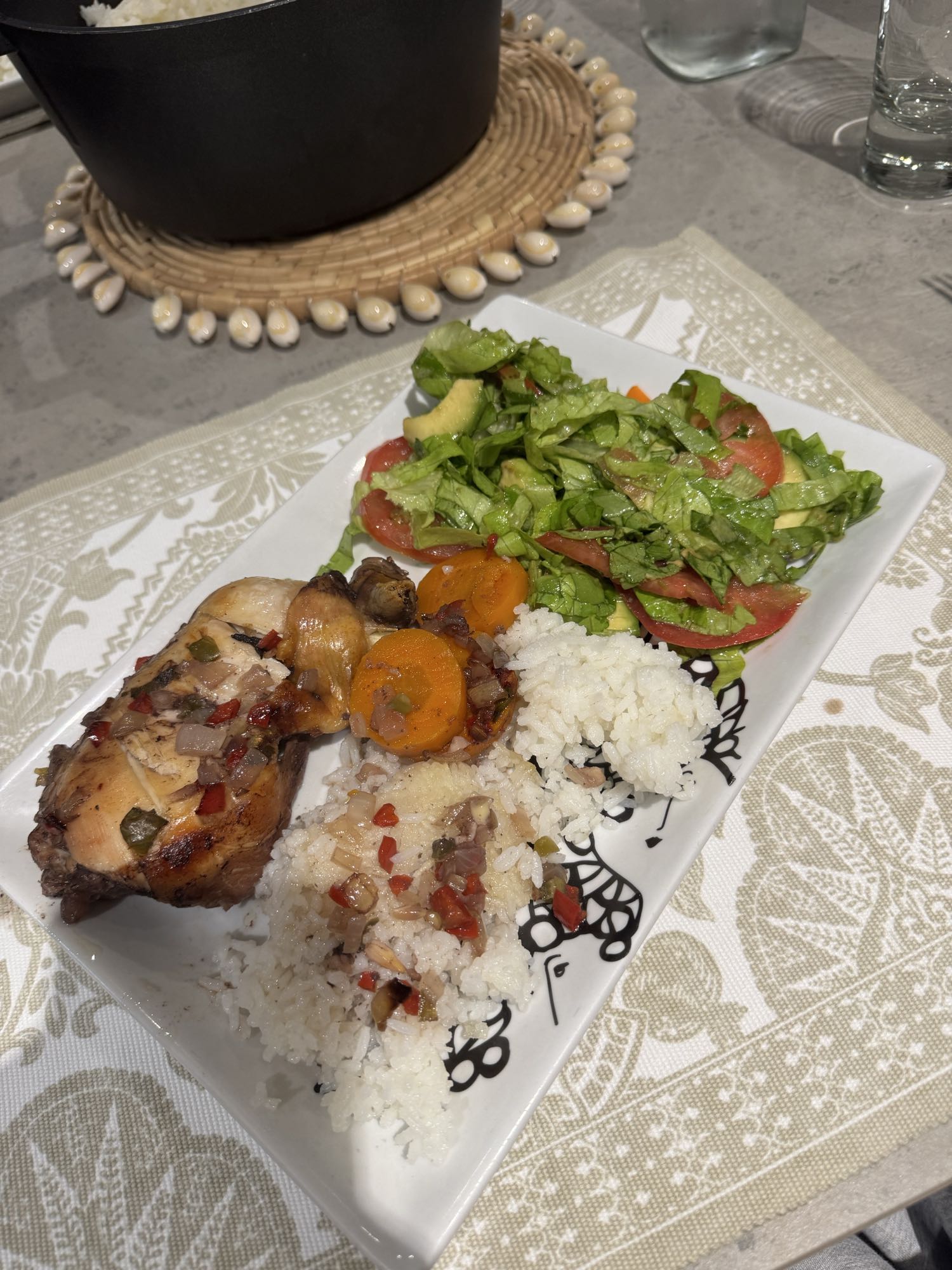 Pollo guisado con arroz