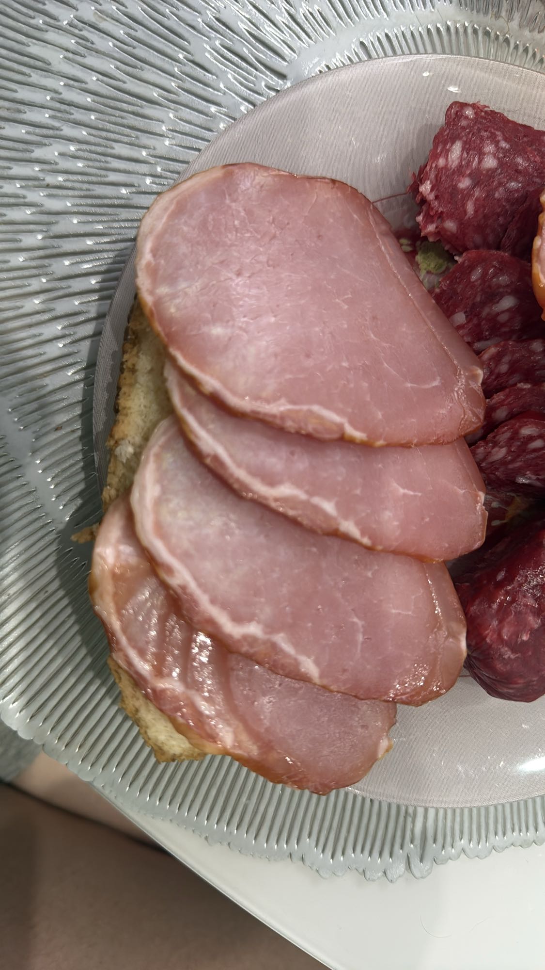 Бутерброд с ветчиной