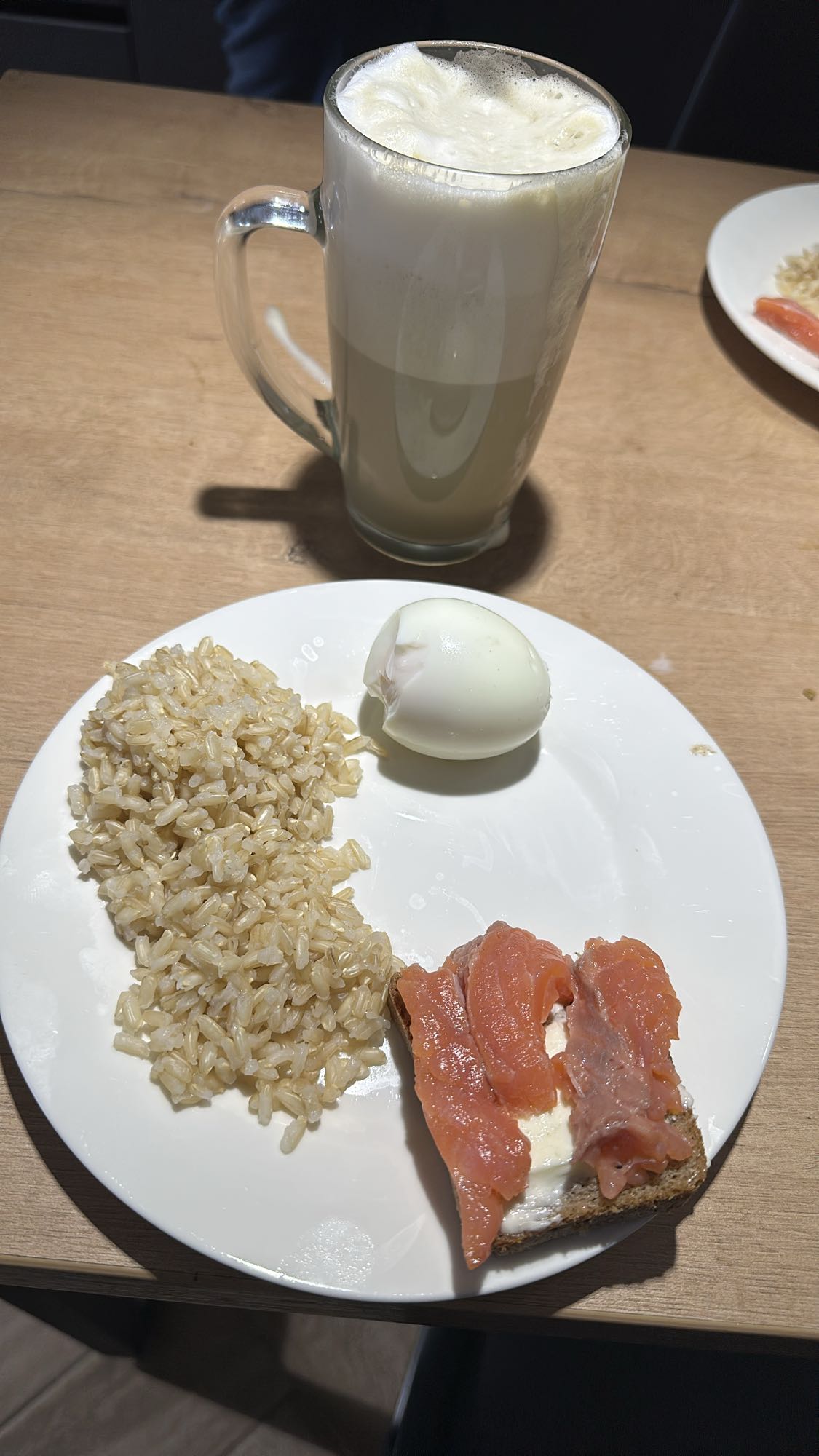 Завтрак с лососем