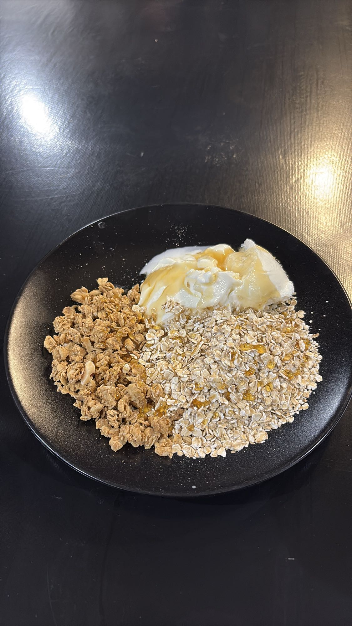 Granola au yaourt et miel