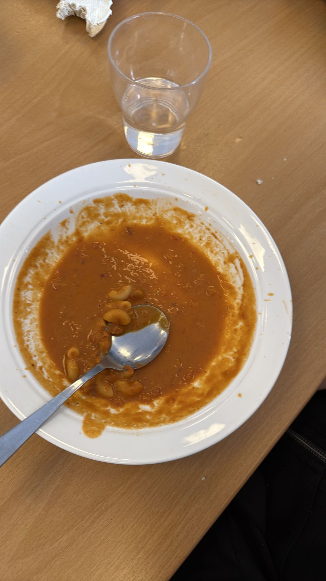 Tomatsoppa med pasta