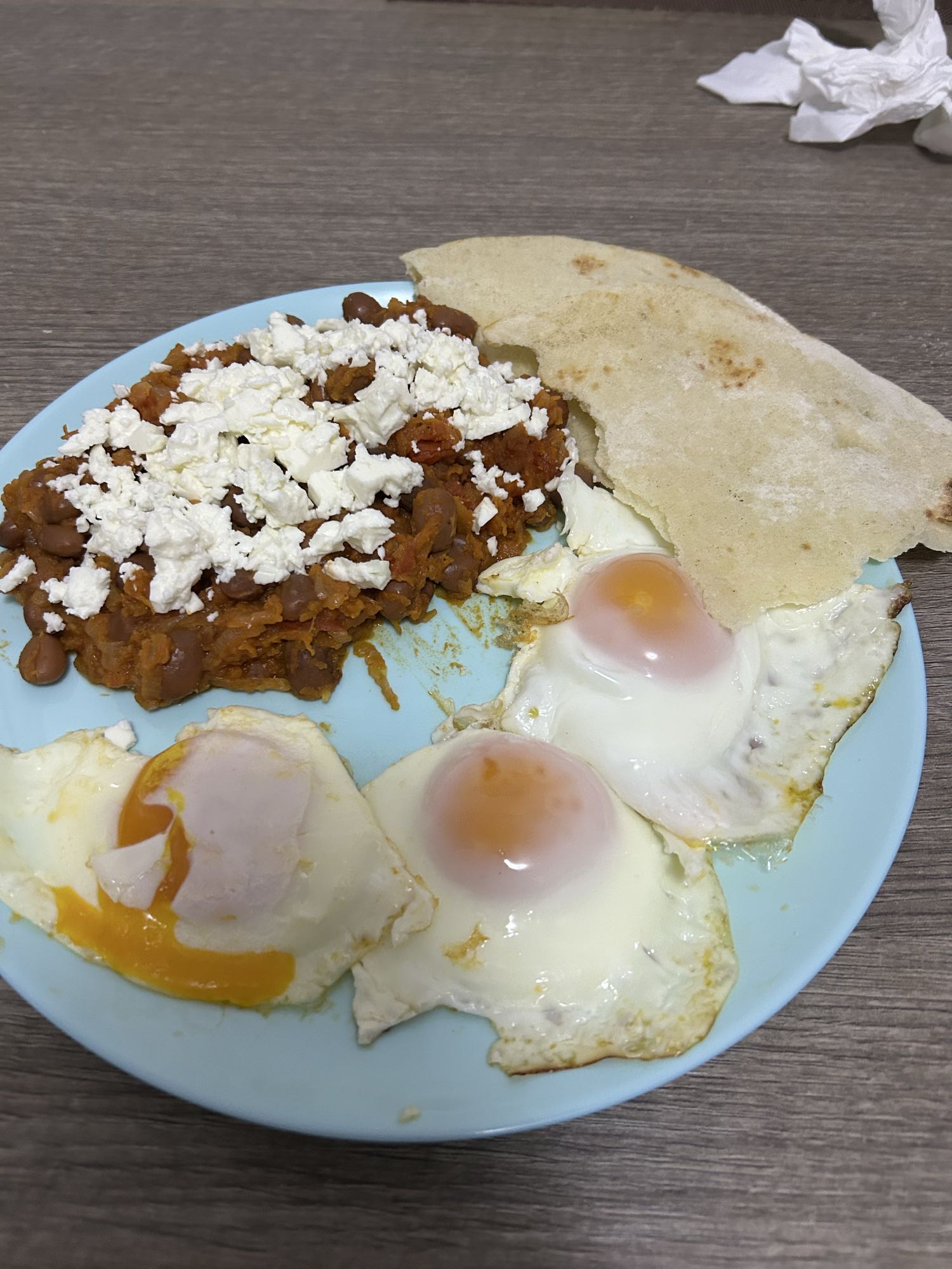 Eggs with beans and tortilla