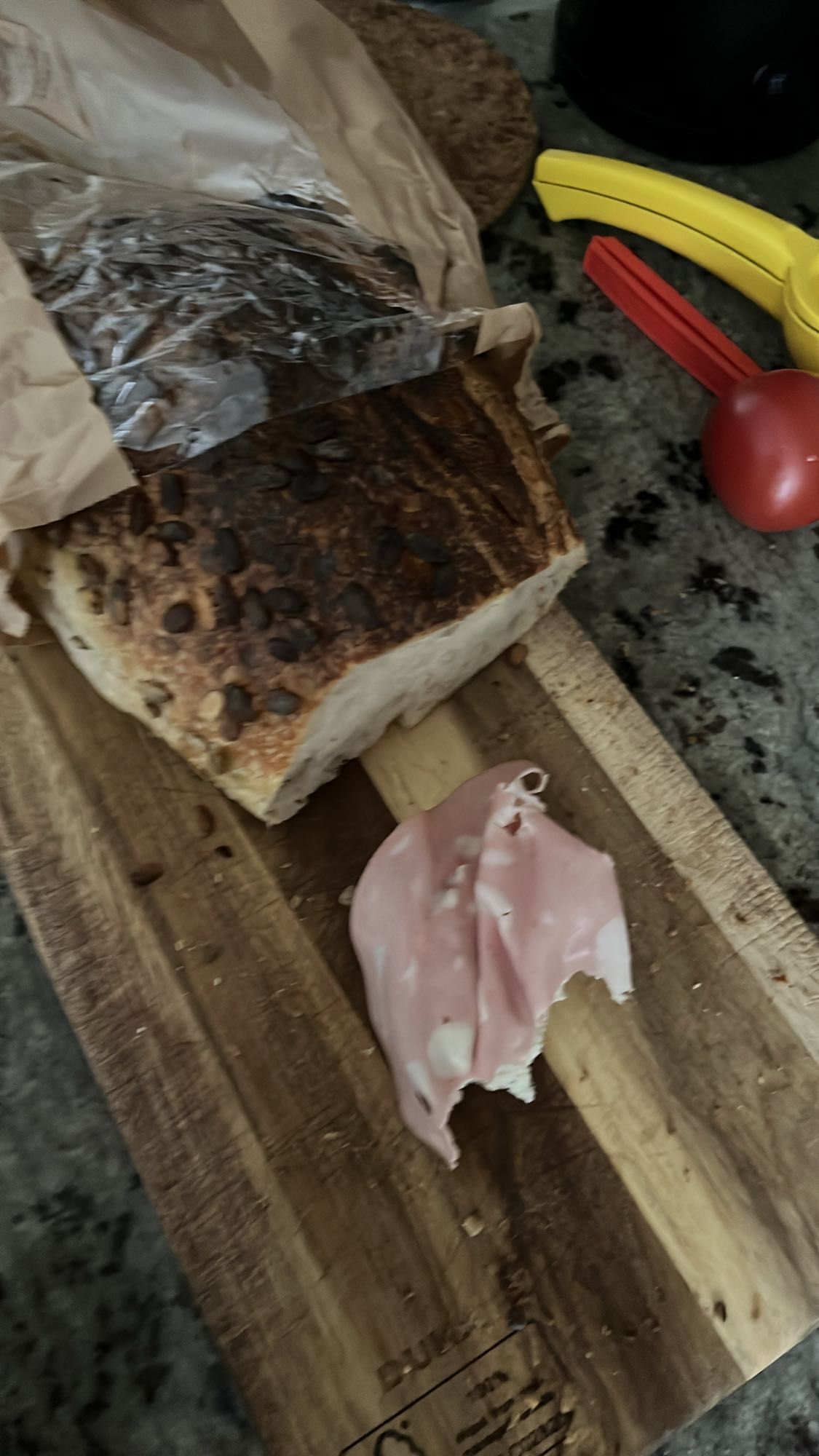 Brot mit Mortadella